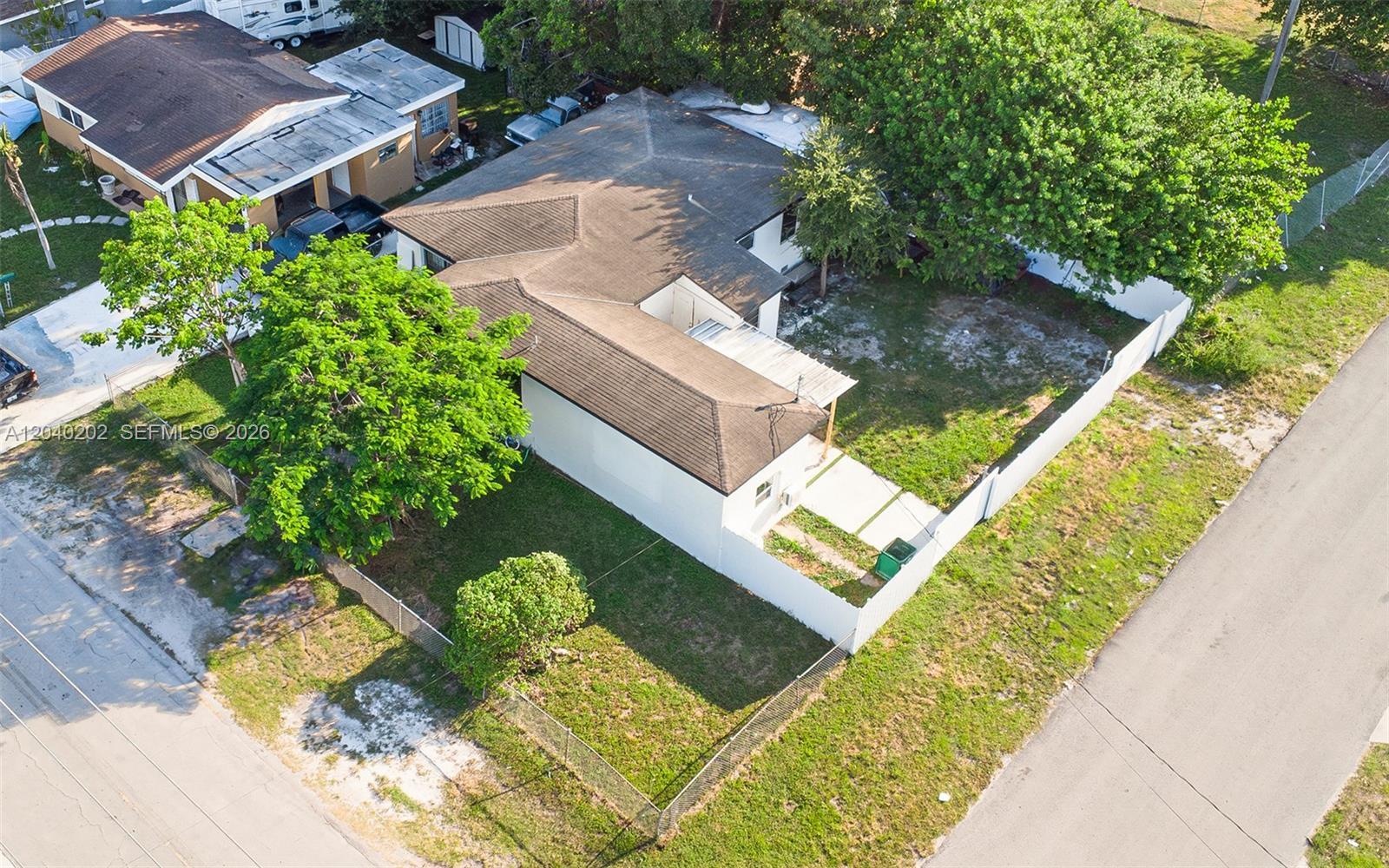 7190 NW 21st Ave, Miami FL 33147 photo 2