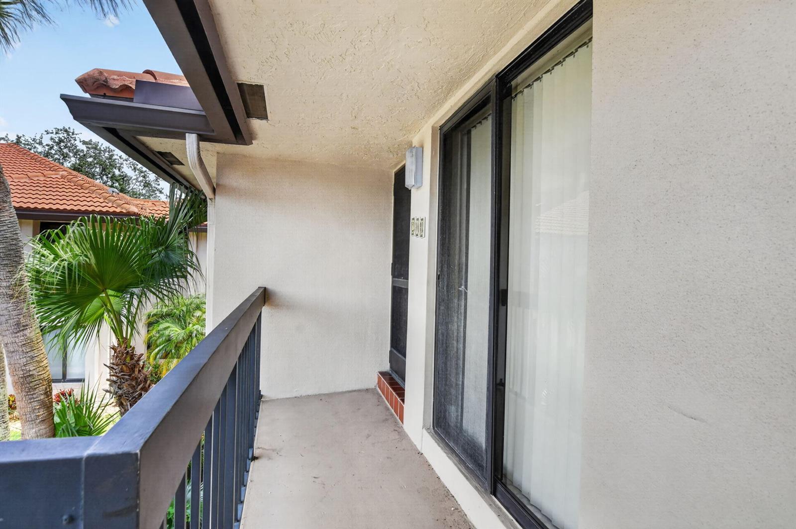 301 Club Circle # 208, Boca Raton FL 33487 photo 5