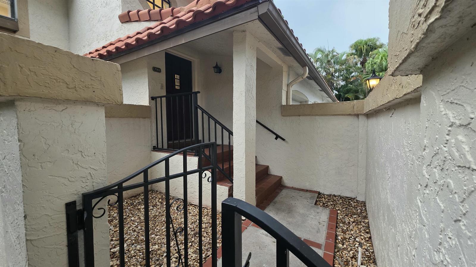 7743 La Mirada Drive, Boca Raton FL 33433 photo 2