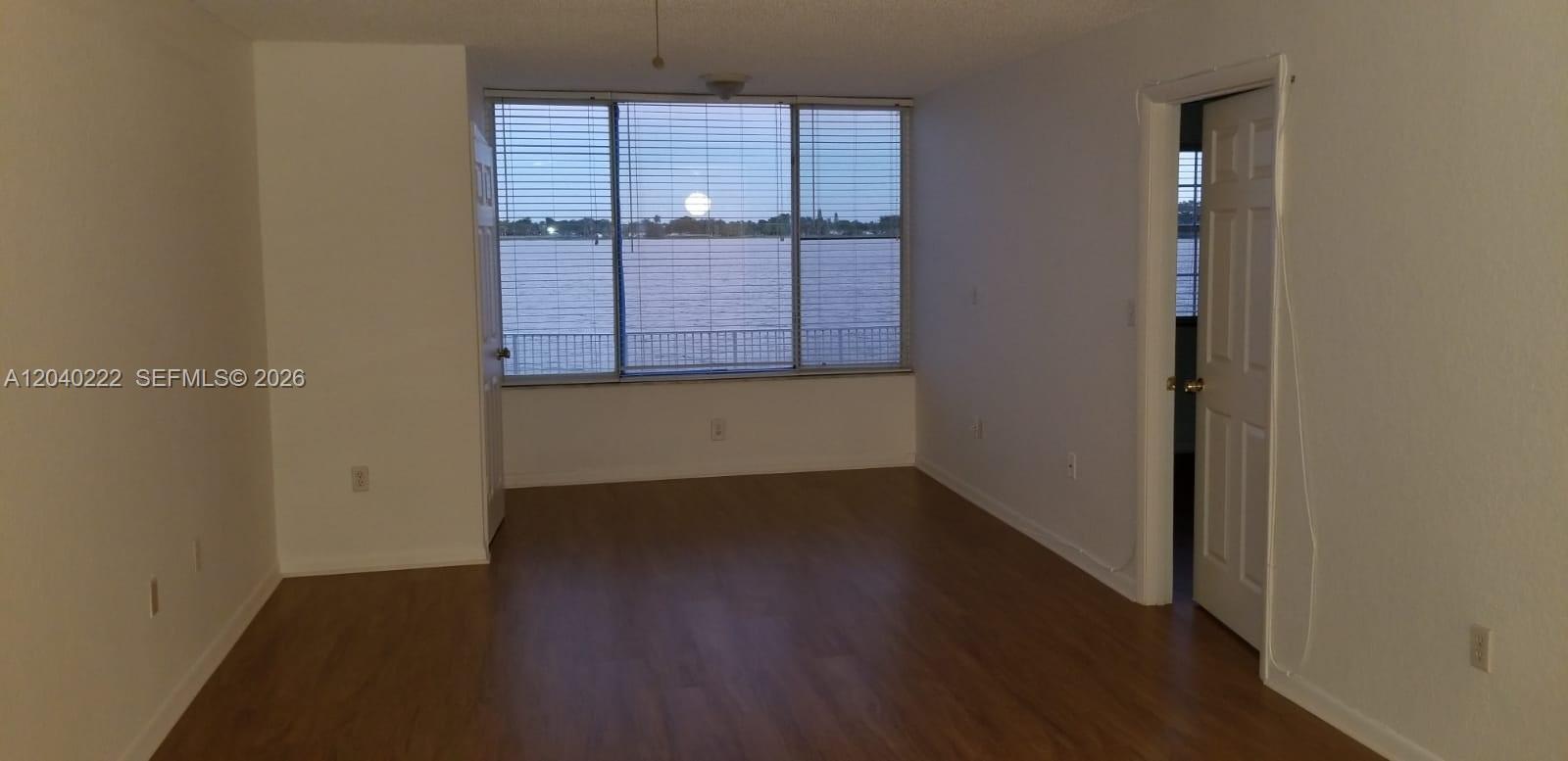 2811 N Oakland Forest Dr # 105, Oakland Park FL 33309 photo 5