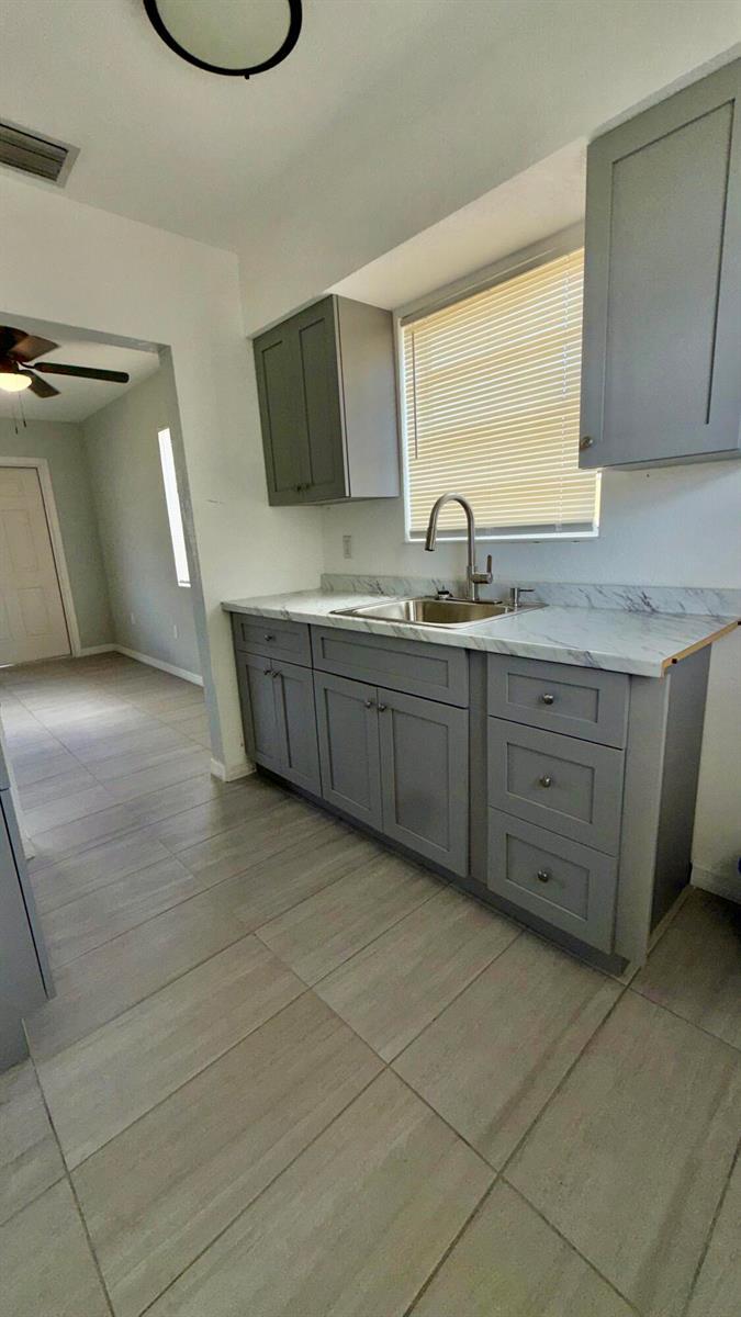 1770 NW 25th Terrace, Fort Lauderdale FL 33311 photo 2