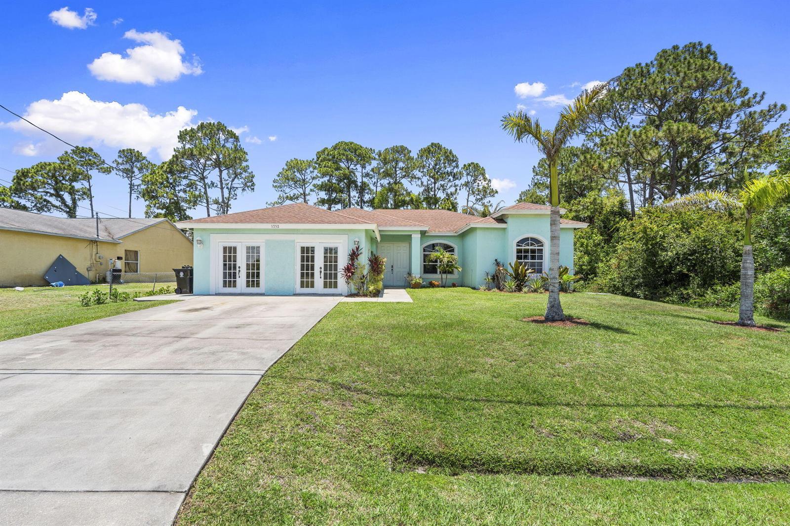 1752 SW Bonfire Terrace, Port St. Lucie FL 34953