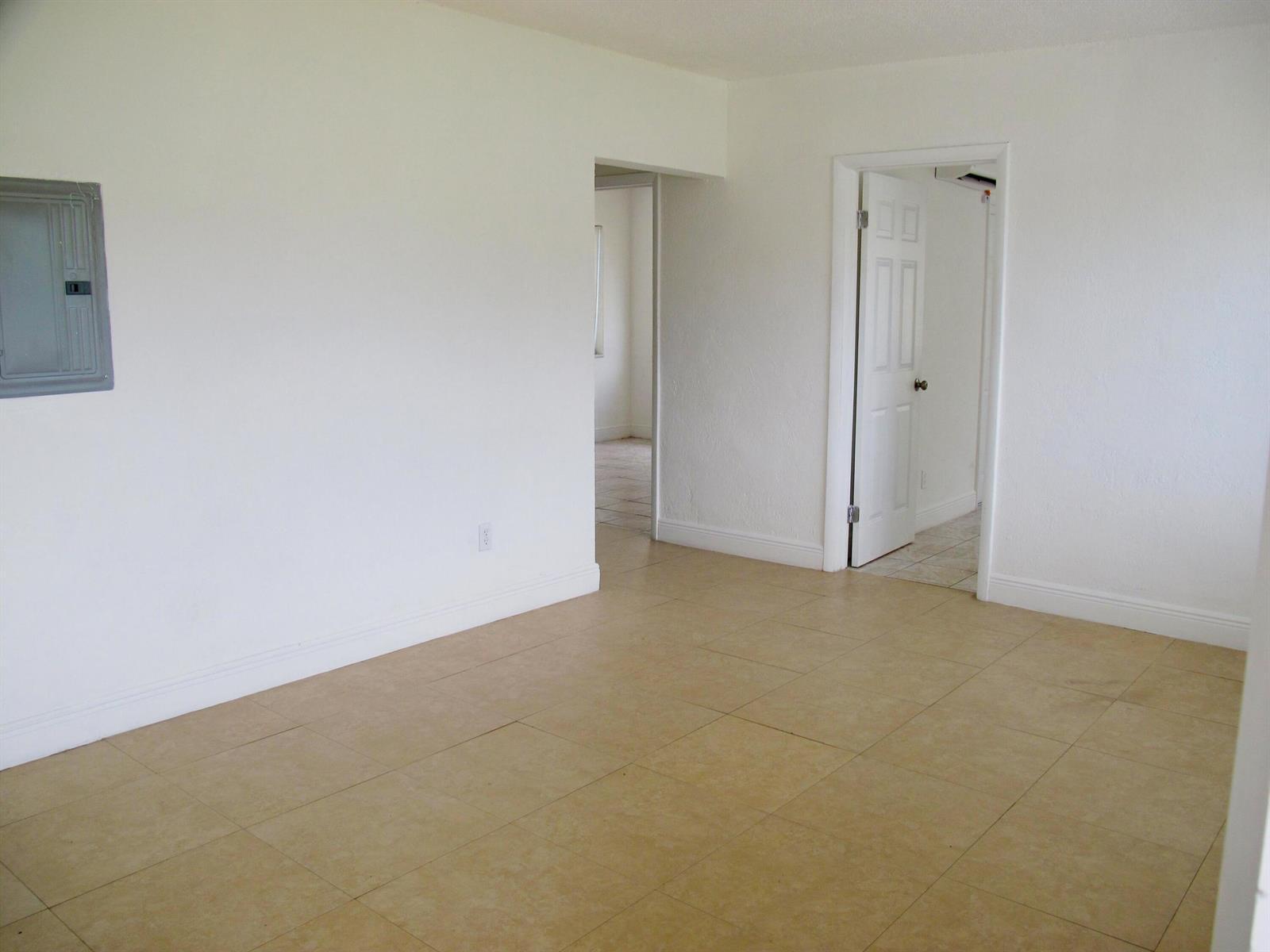 340 NW 6th Street # 2, Pompano Beach FL 33060 photo 4