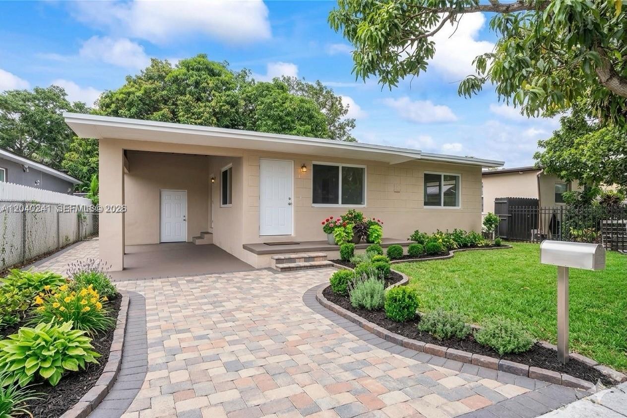 839 NW 116th St, Miami FL 33168