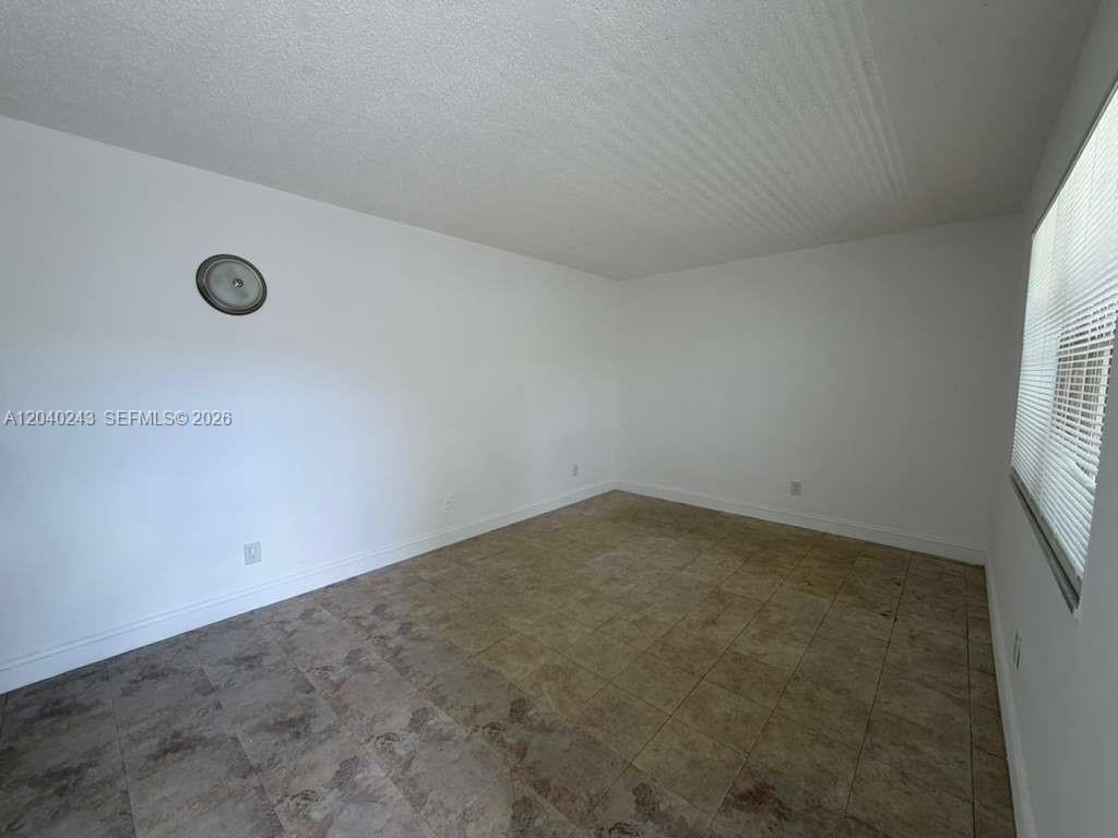 1330 NE 127th St # 8, North Miami FL 33161 photo 2