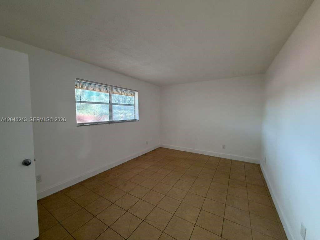 1330 NE 127th St # 8, North Miami FL 33161 photo 3