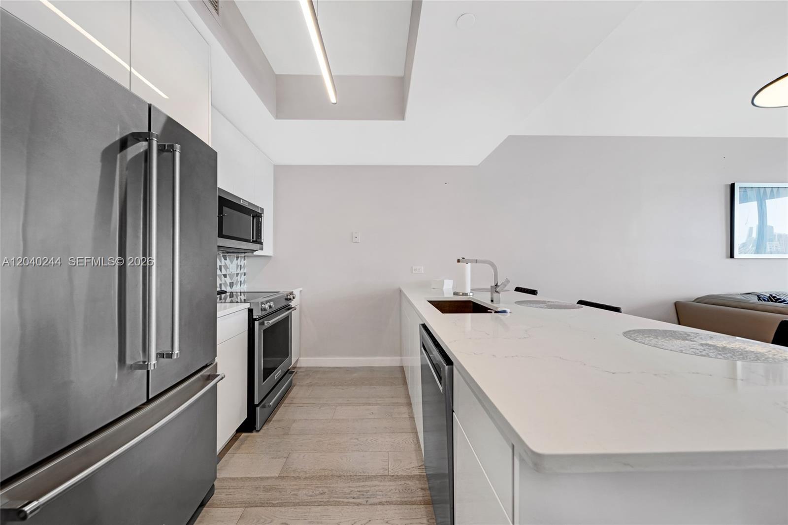 888 Biscayne Blvd # 3907, Miami FL 33132 photo 5