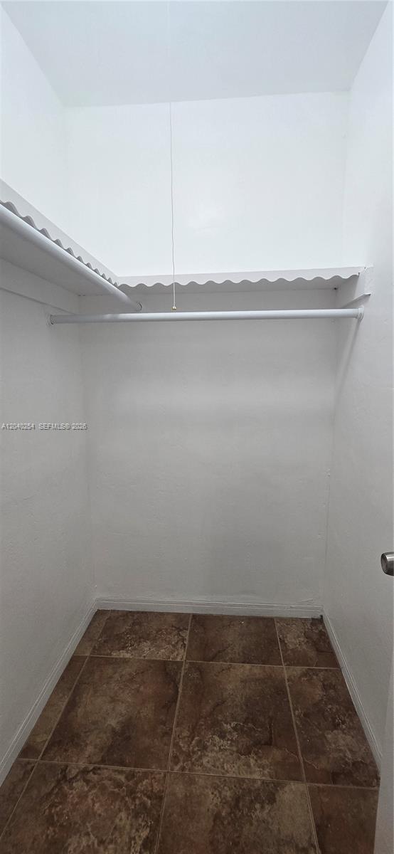 201 SW 30th Ct, Miami FL 33135 photo 5