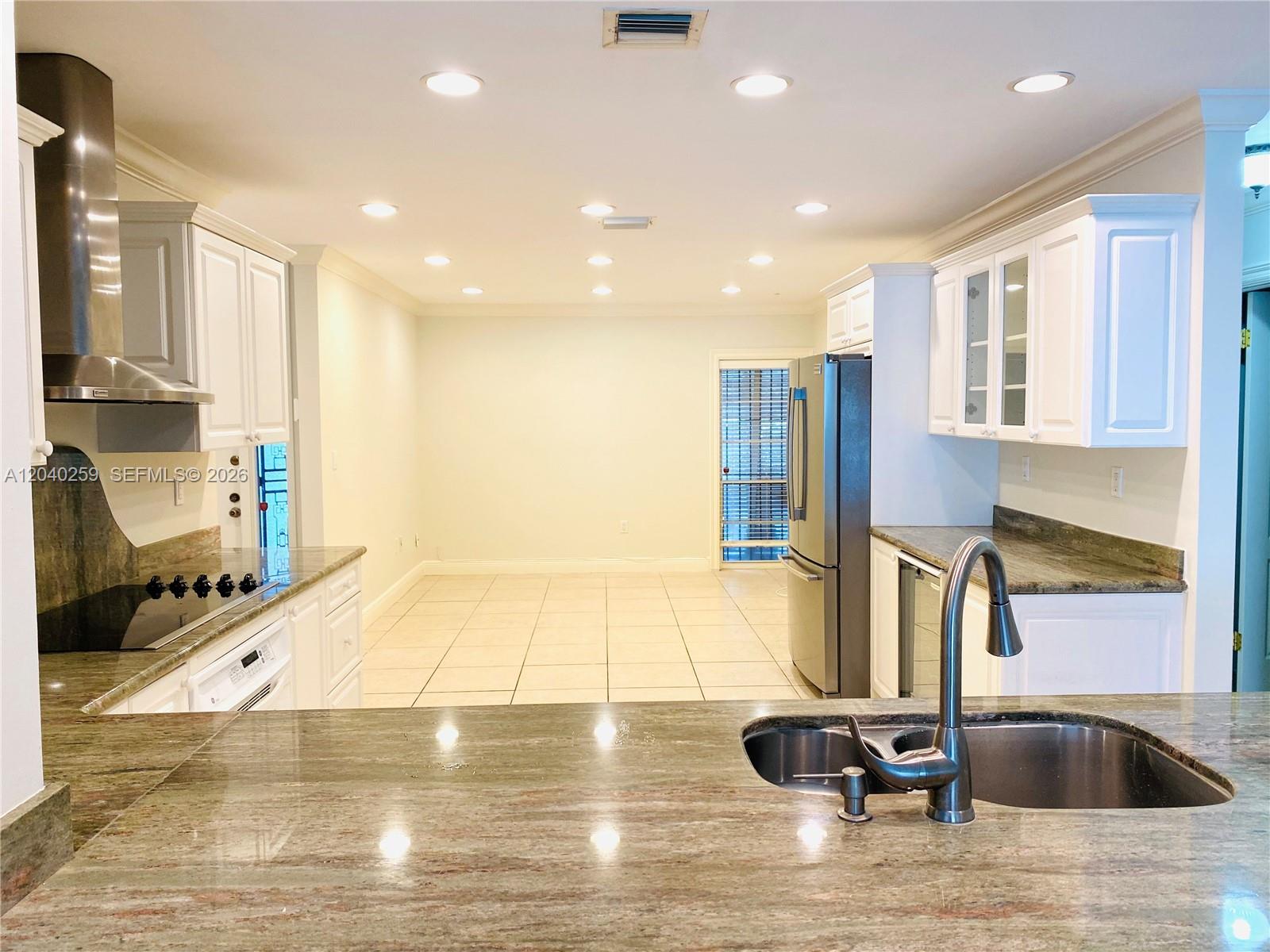 15187 W Loch Isle Dr W # 15187, Miami Lakes FL 33014 photo 5