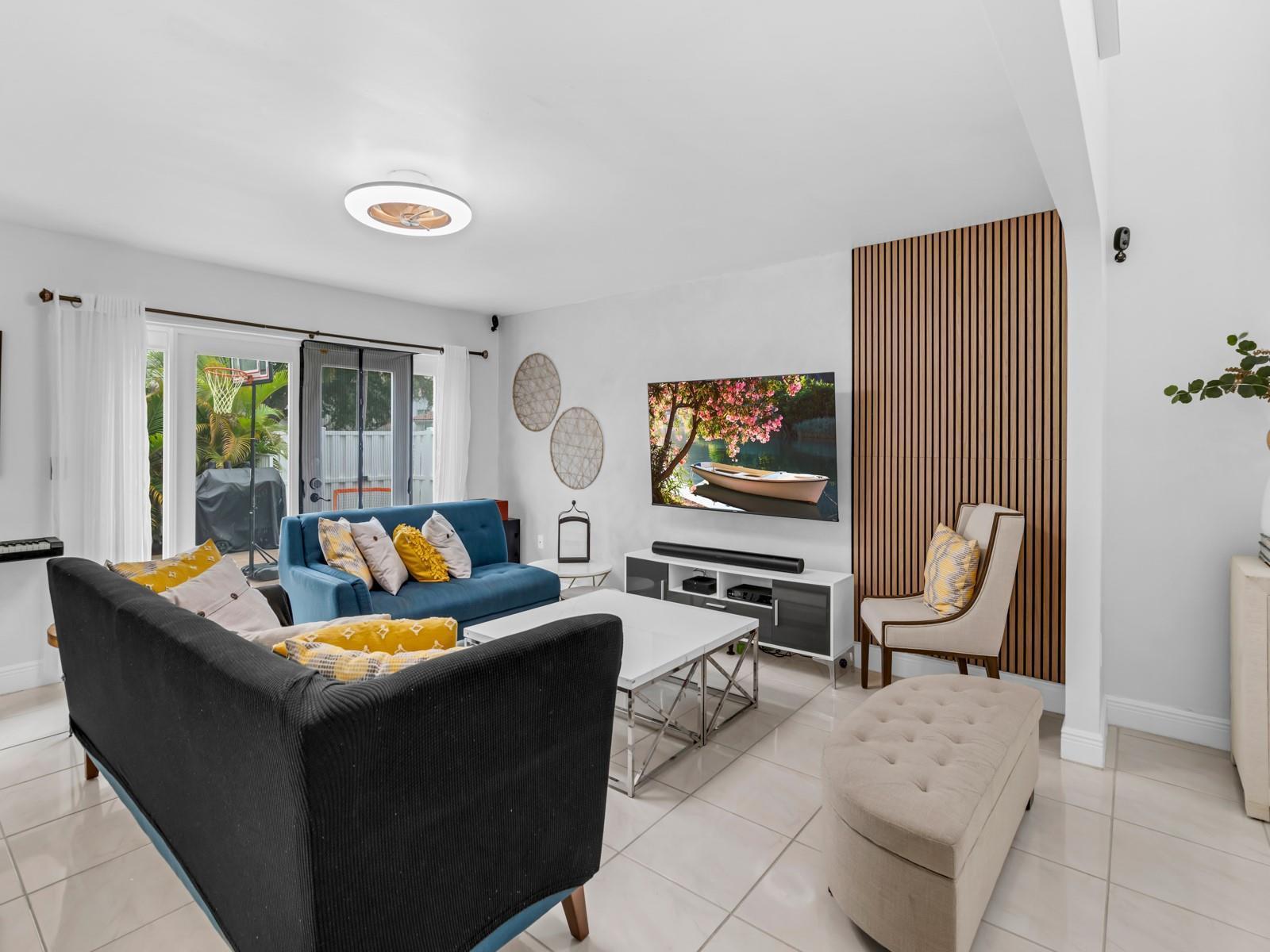 101 Gables Boulevard, Weston FL 33326 photo 5