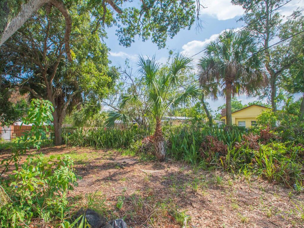 4721 28th Court, Vero Beach FL 32967 photo 4