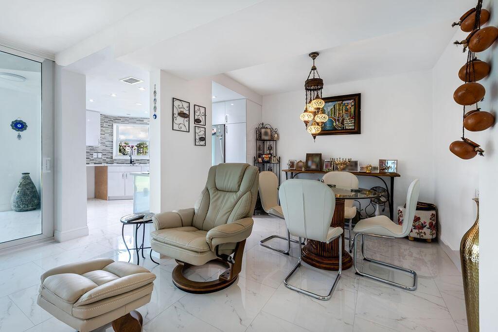 3661 Via Poinciana Road # 206, Lake Worth FL 33461 photo 3
