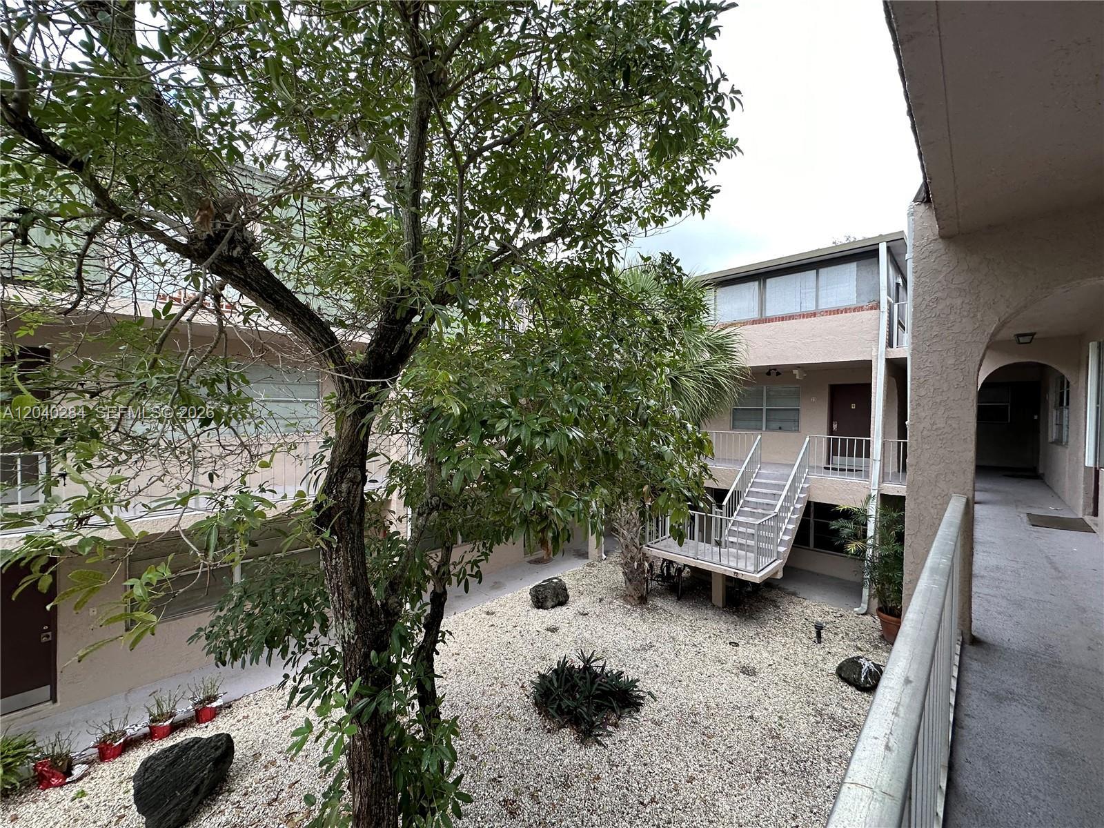 1100 SE 4th Ave # 32, Deerfield Beach FL 33441 photo 2
