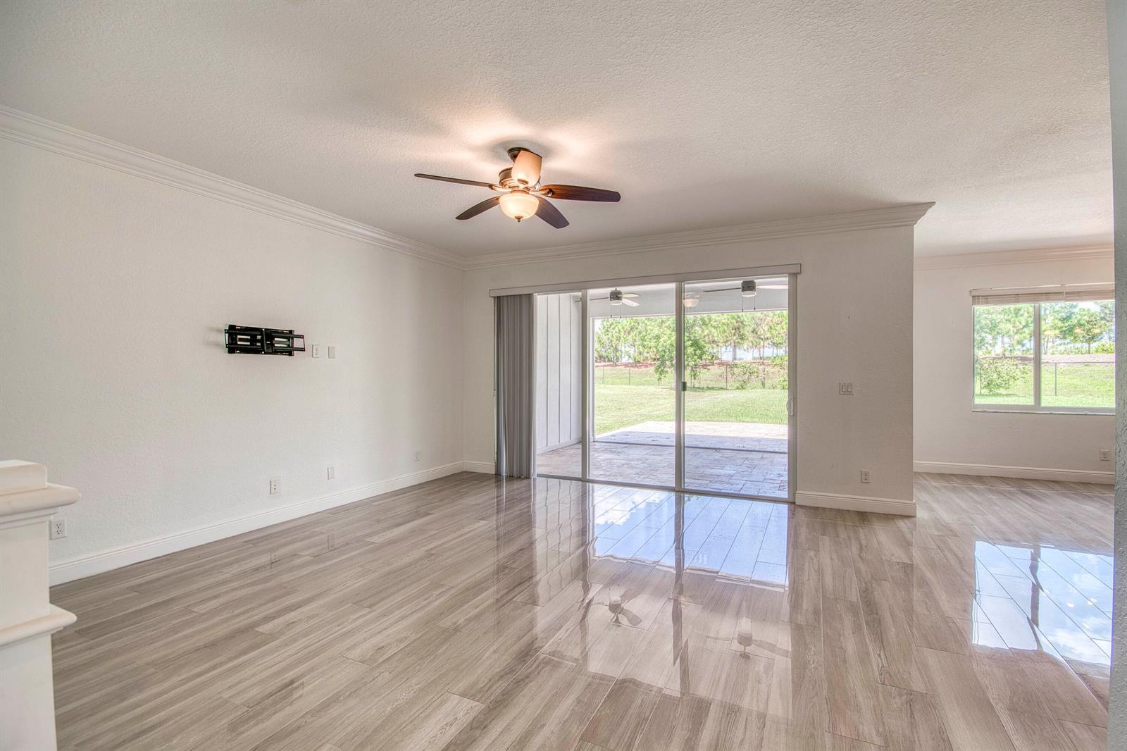 889 Wandering Willow Way, Loxahatchee FL 33470 photo 5