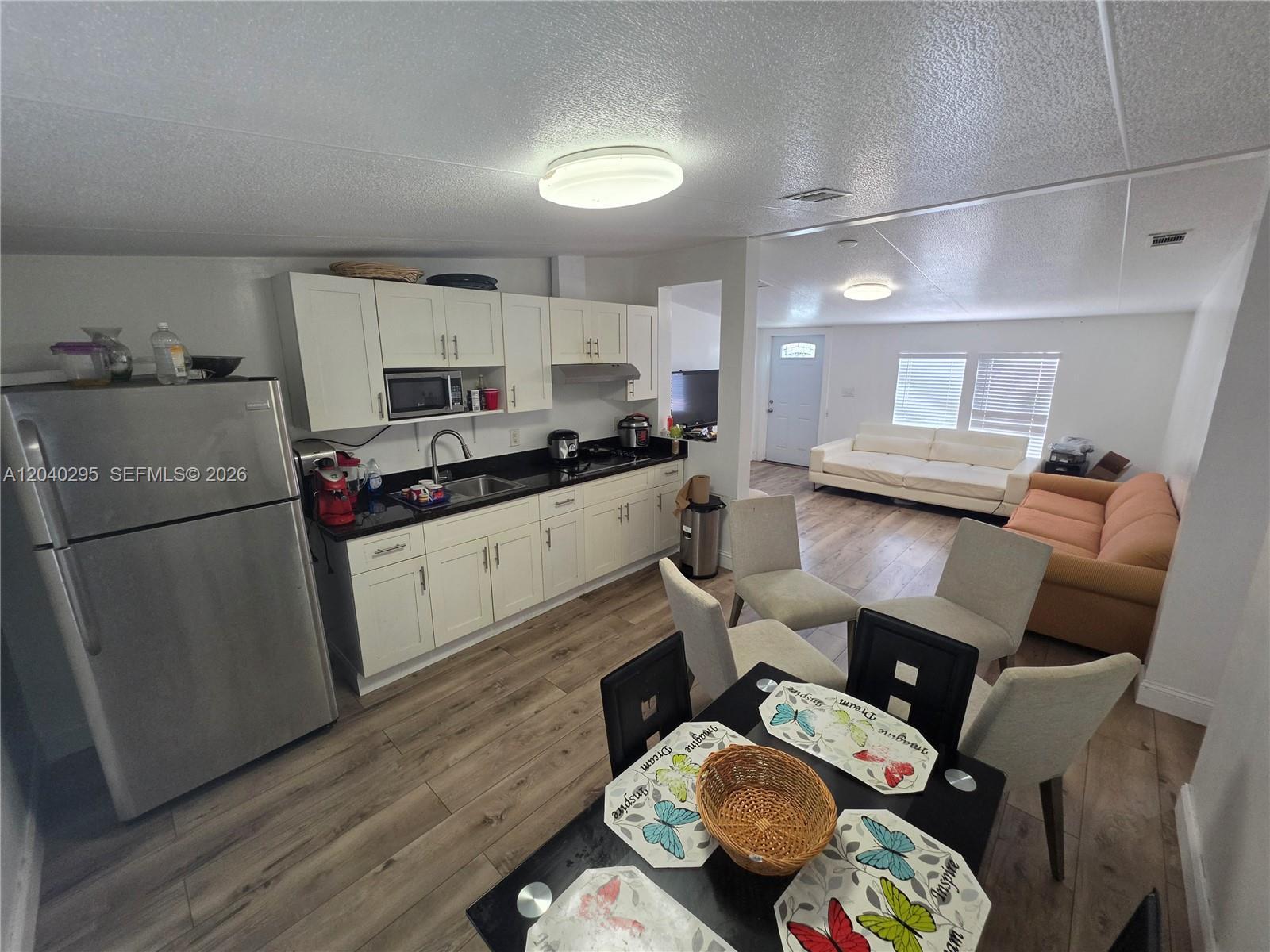 1529 SW 131 Avenue, Miami FL 33184 photo 4