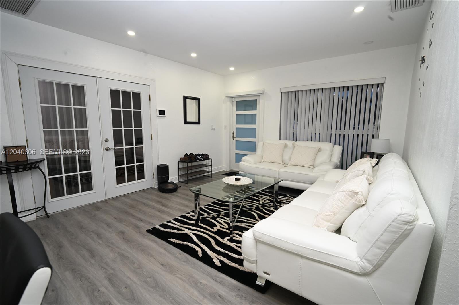 6930 Coolidge St, Hollywood FL 33024 photo 4