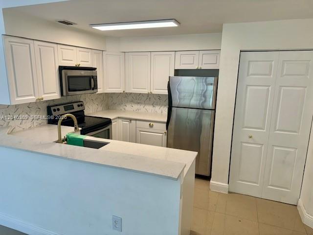 2445 SW 18th Ter # 105, Fort Lauderdale FL 33315 photo 3