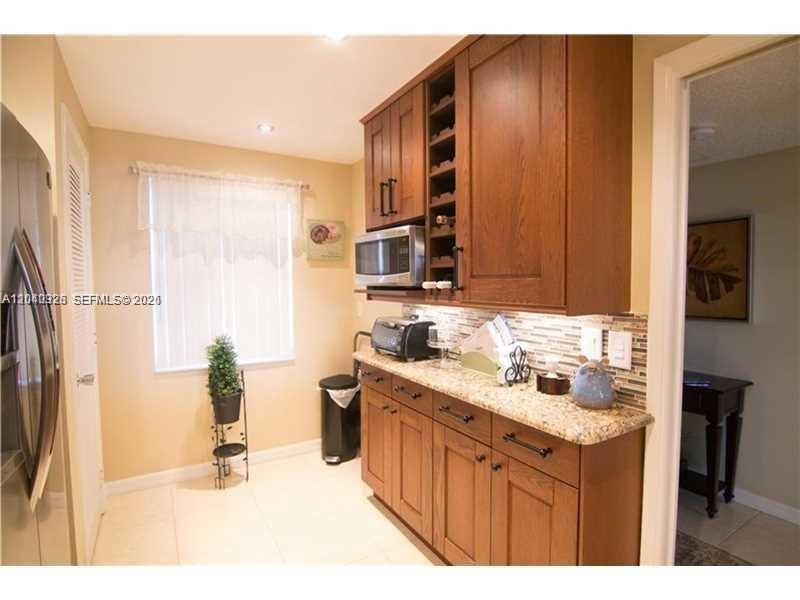 4030 W Palm Aire Dr # 505, Pompano Beach FL 33069 photo 4