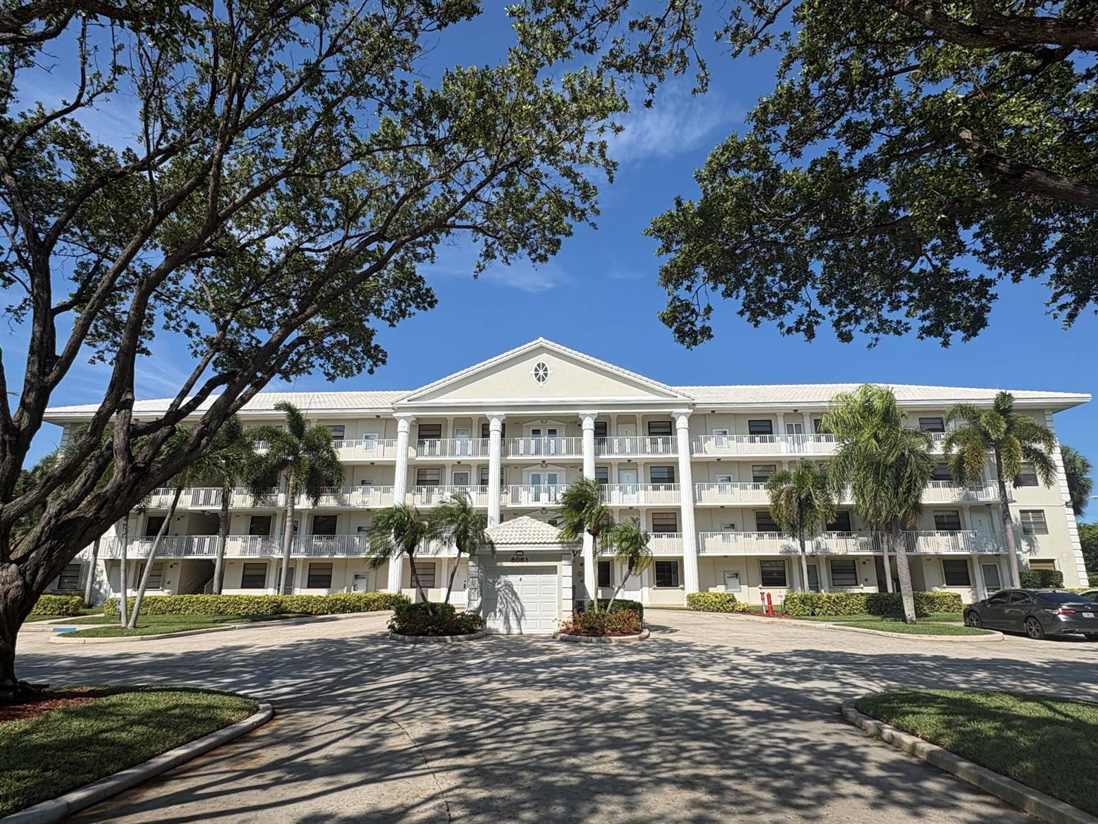 6061 Balboa Circle # 206, Boca Raton FL 33433