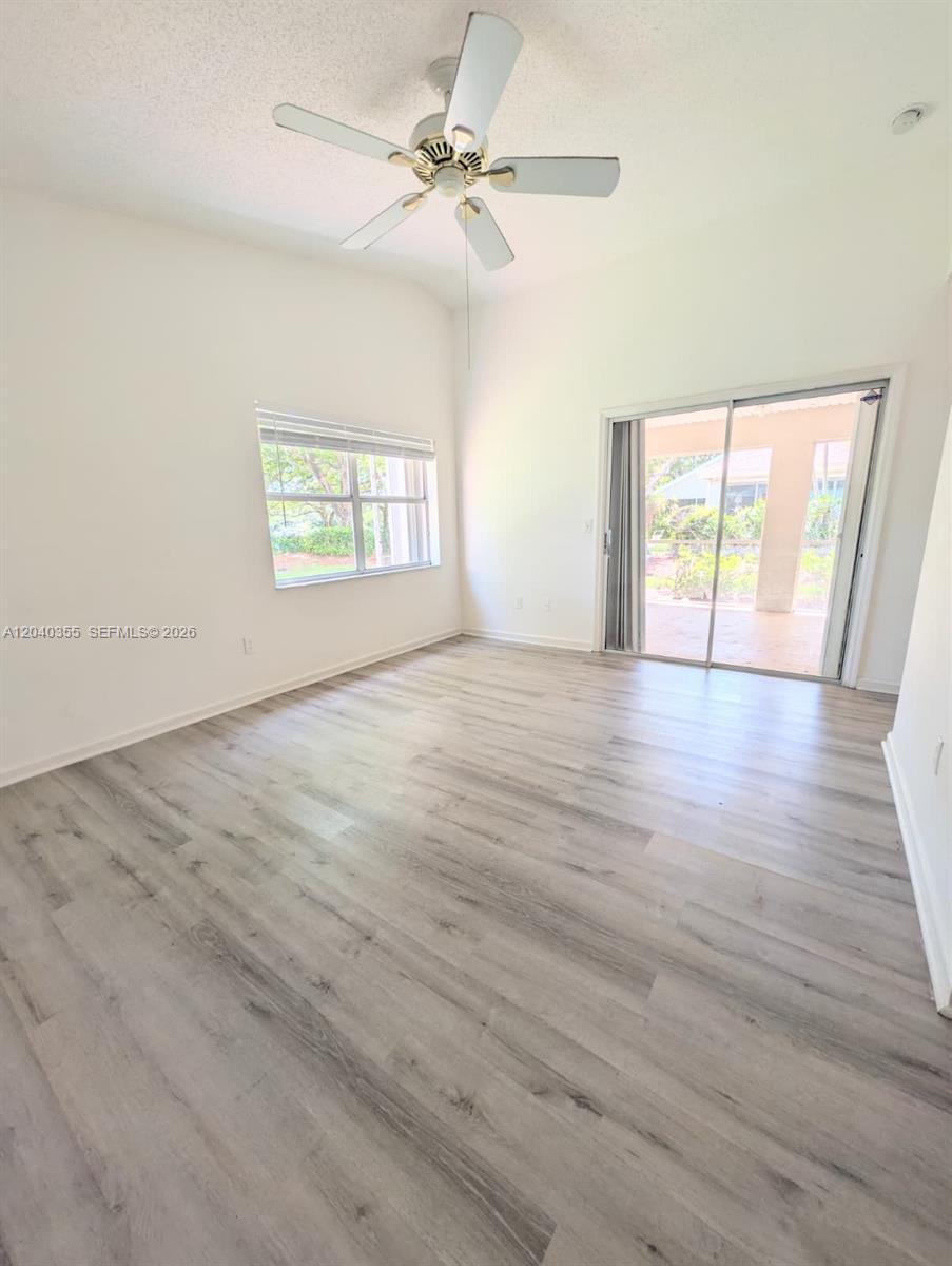 532 SE 21st Dr, Homestead FL 33033 photo 3