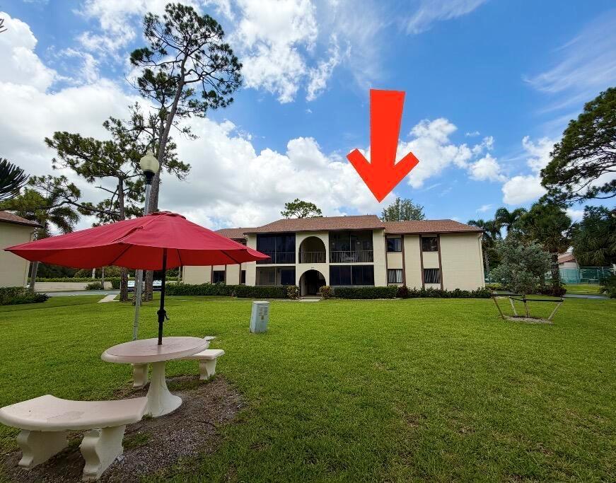 301 Knotty Pine Circle # 2, FL 33463