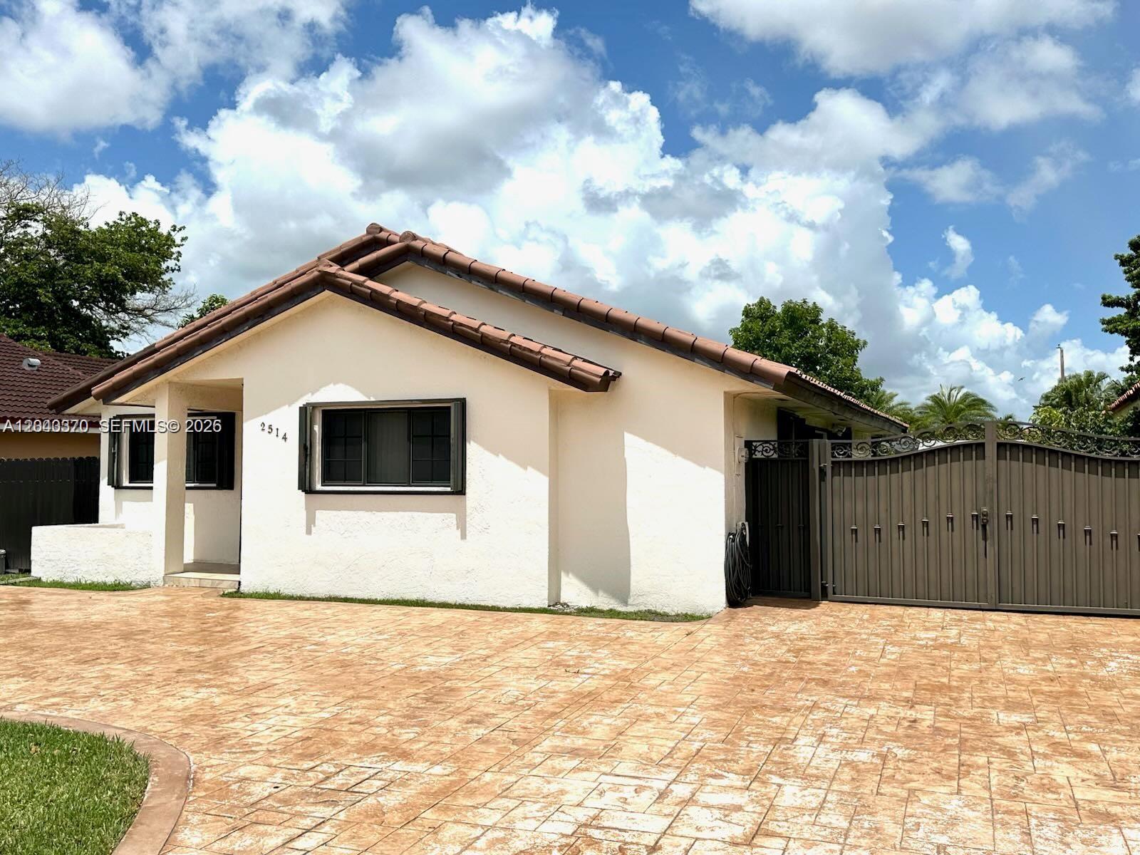 2514 SW 138th Ave, Miami FL 33175 photo 2