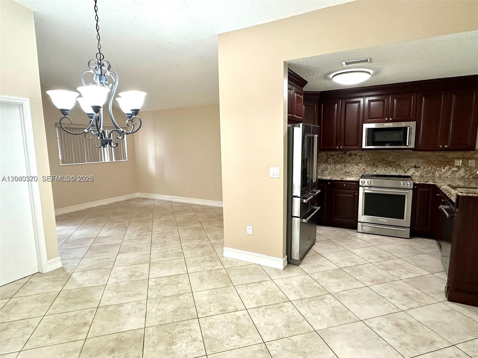 2514 SW 138th Ave, Miami FL 33175 photo 4