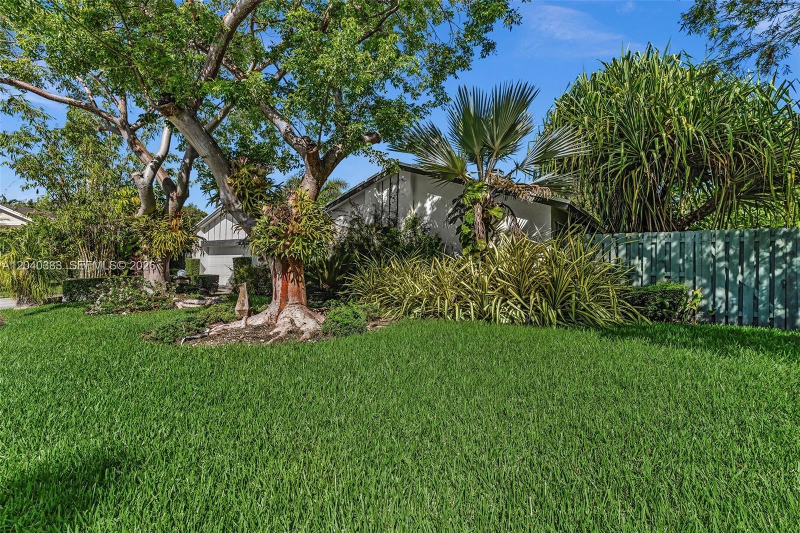 10612 SW 128th Pl, Miami FL 33186 photo 3