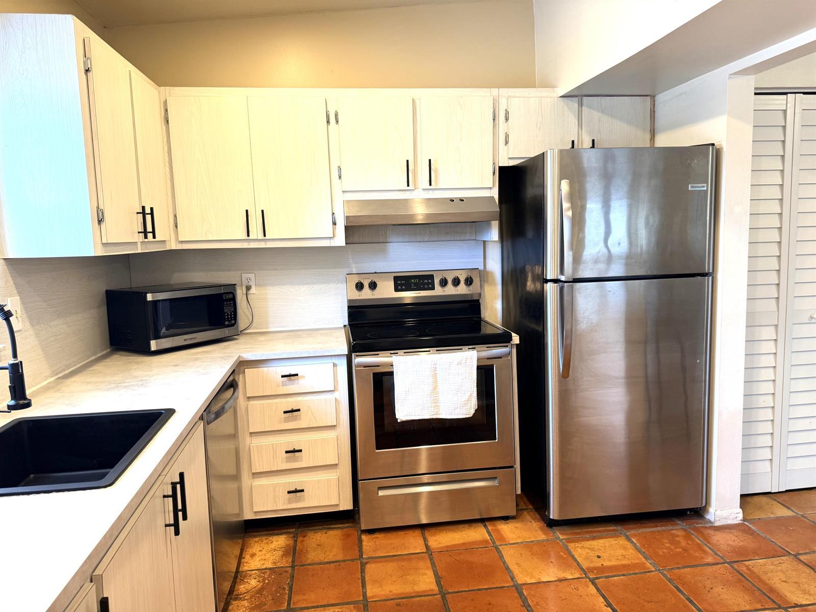 301 N Pine Island Road # 265, Plantation FL 33324 photo 5