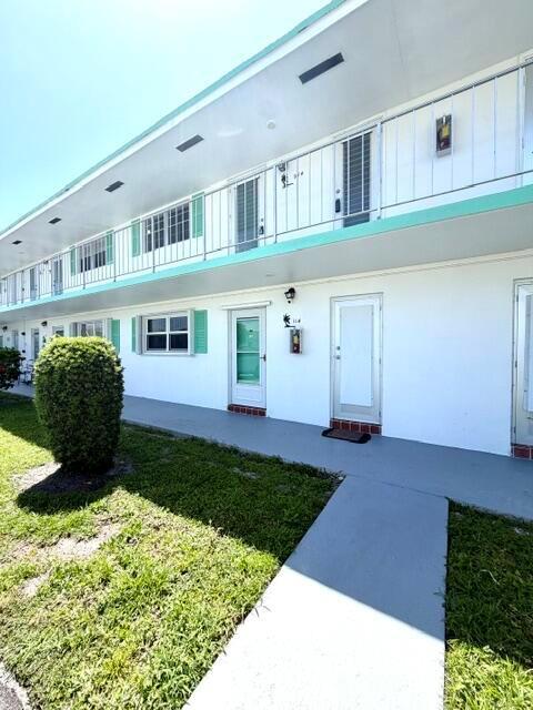 1116 Lake Terrace # 114, Boynton Beach FL 33426 photo 2