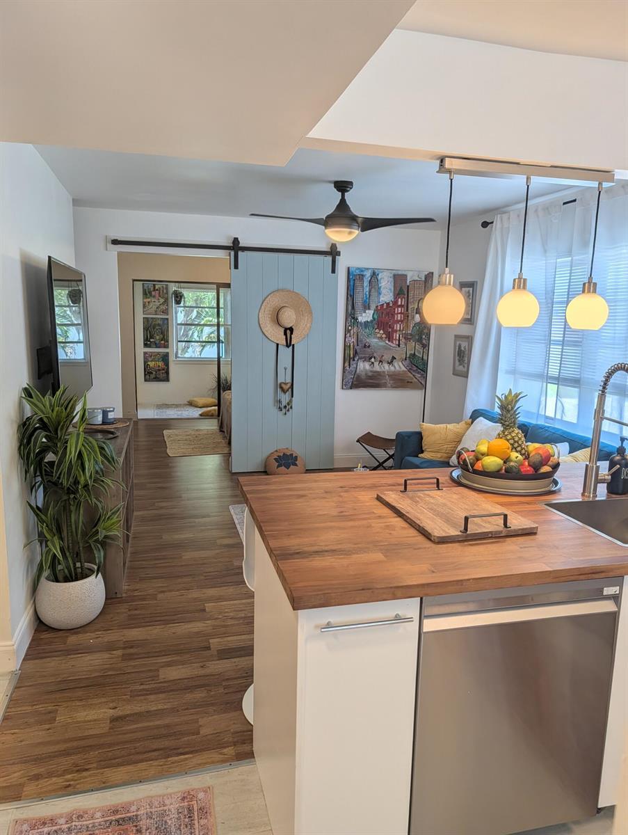 860 SE 6th Avenue # 212, Deerfield Beach FL 33441