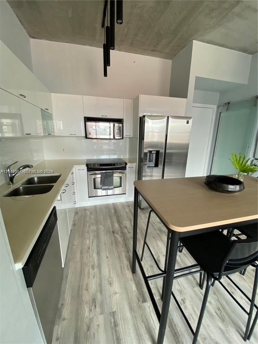 133 NE 2nd Ave # 915, Miami FL 33132 photo 2