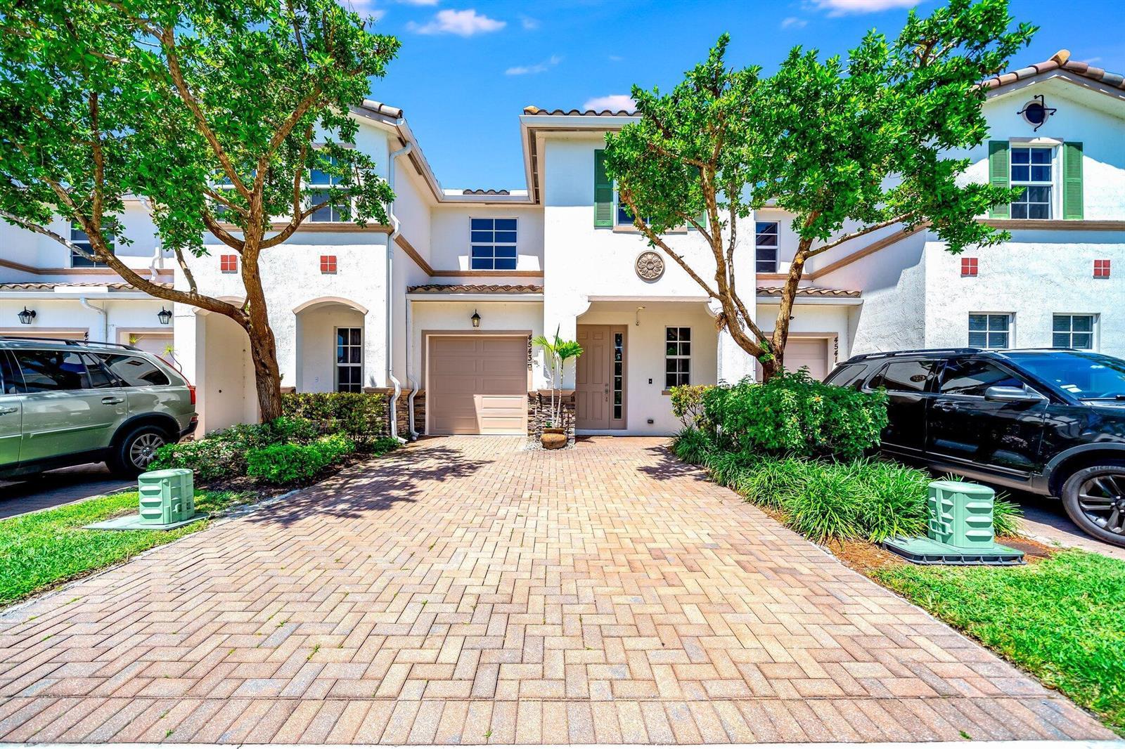 4543 Tara Cove Way, West Palm Beach FL 33417