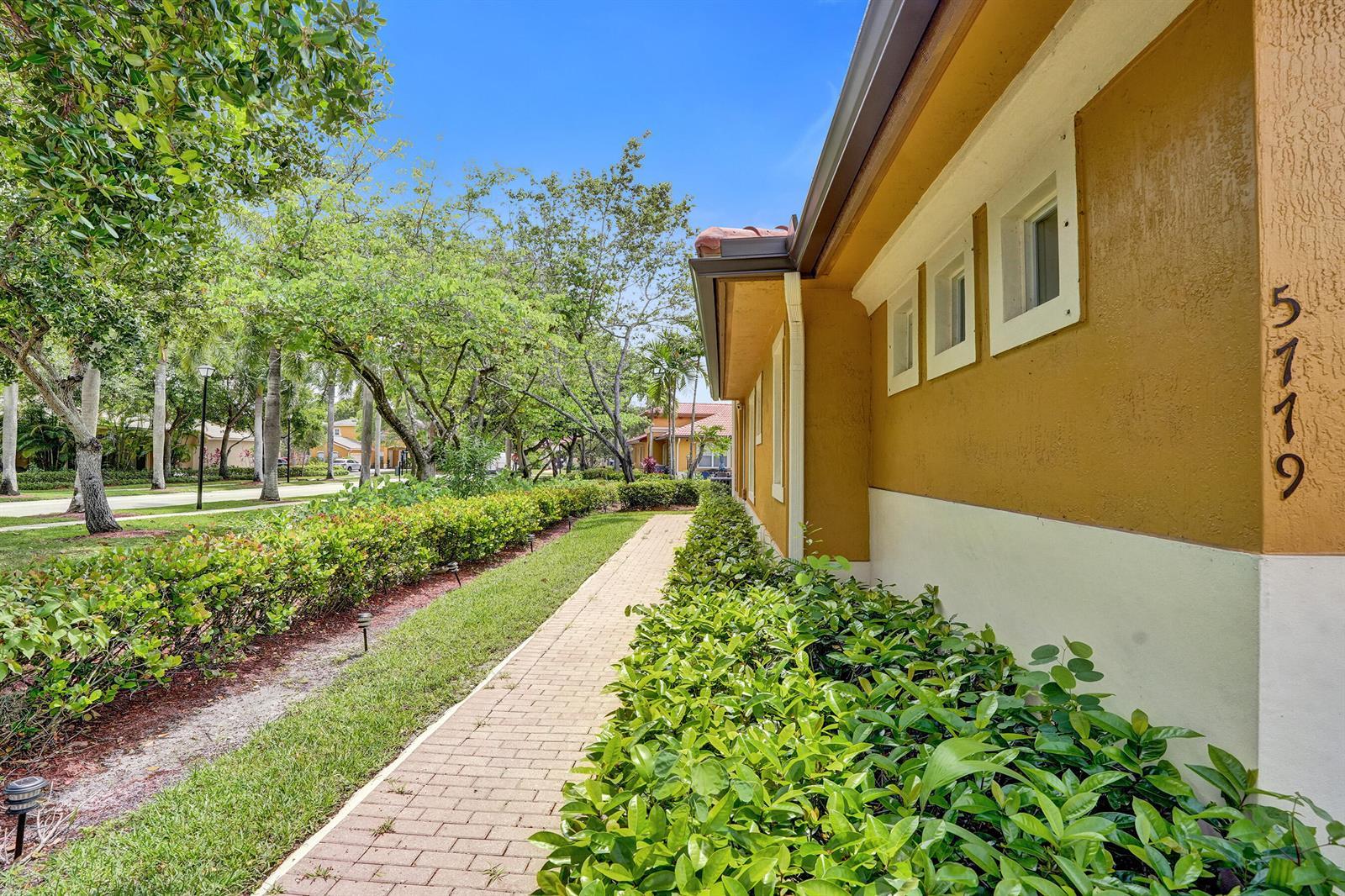 5779 NW 120th Avenue, Coral Springs FL 33076 photo 5