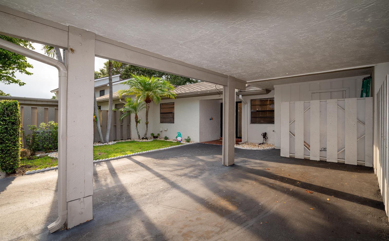 1873 Deer Creek Wildwood Lane N, Deerfield Beach FL 33442 photo 4