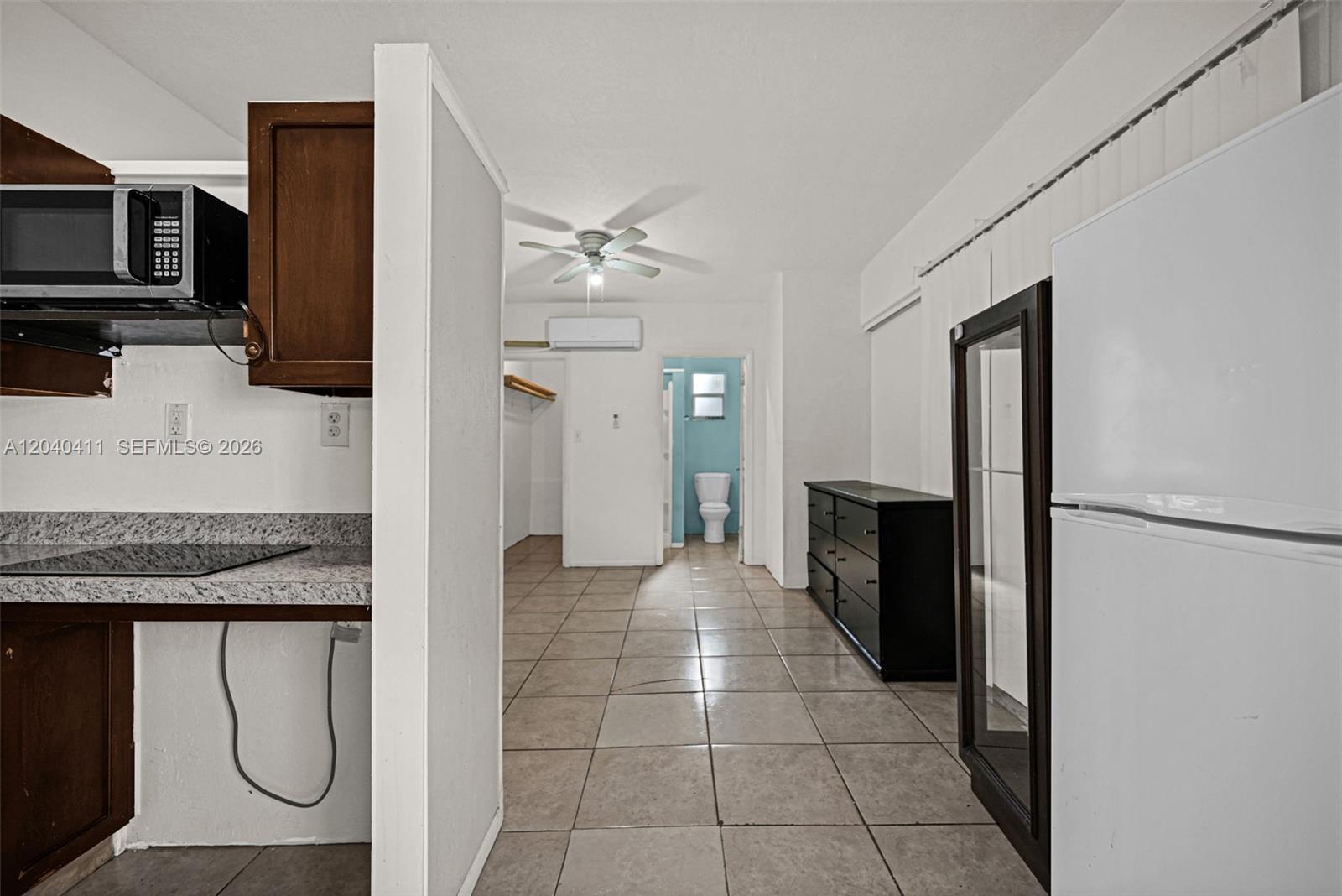 5069 NW 41st Ct, Lauderdale Lakes FL 33319 photo 2