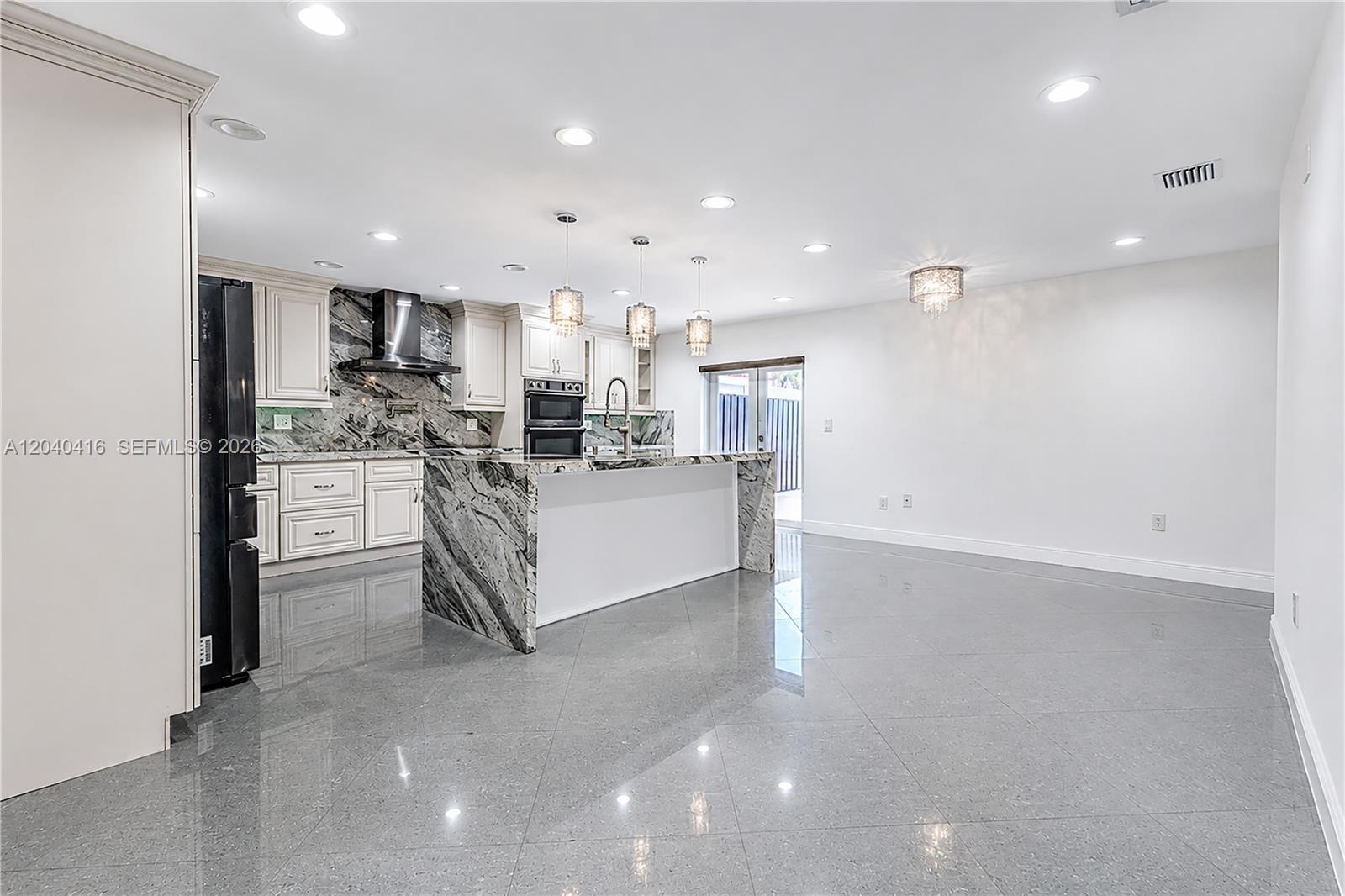 1204 SW 136th Pl, Miami FL 33184 photo 4