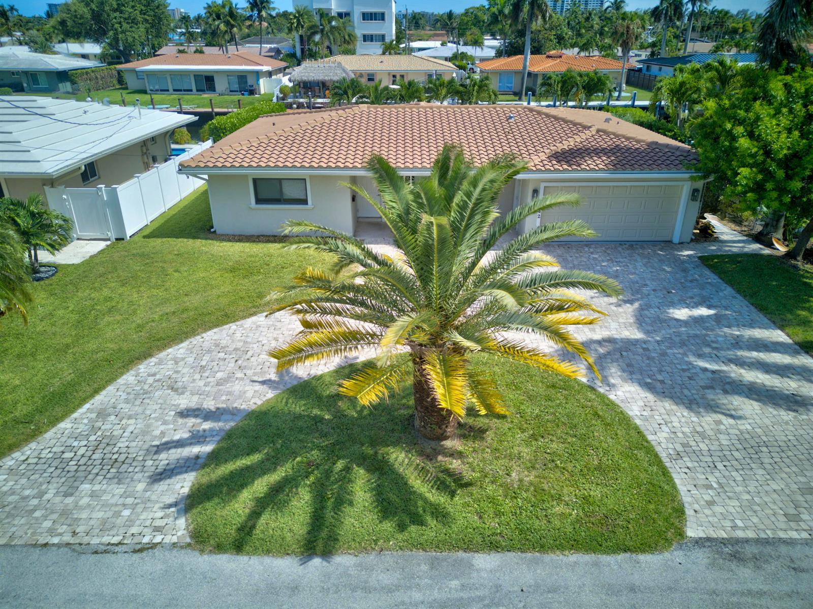 2542 SE 10th Street, Pompano Beach FL 33062