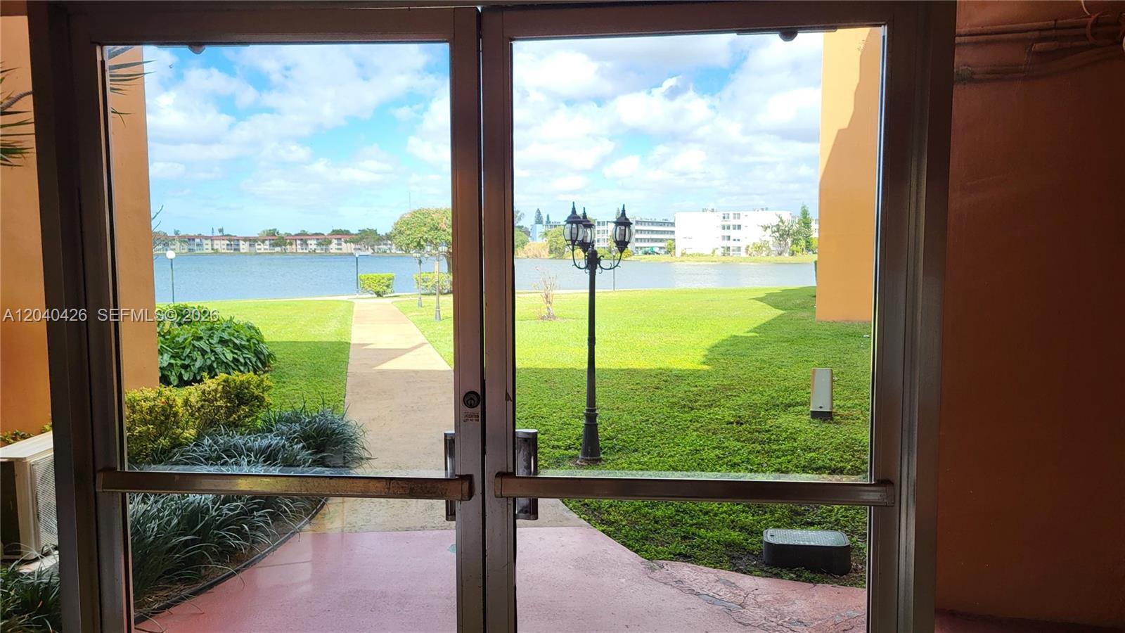 1591 NE Miami Gardens Dr # 306, Miami FL 33179 photo 4