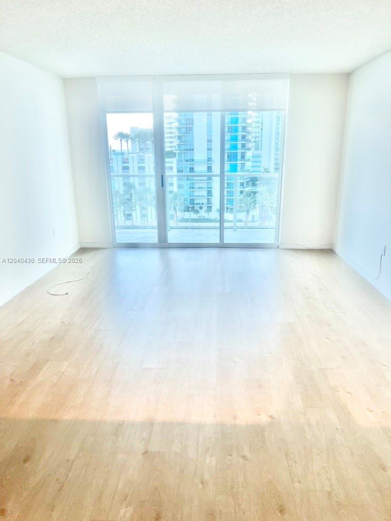 1155 BRICKELL BAY DR # 807, Miami FL 33131 photo 2