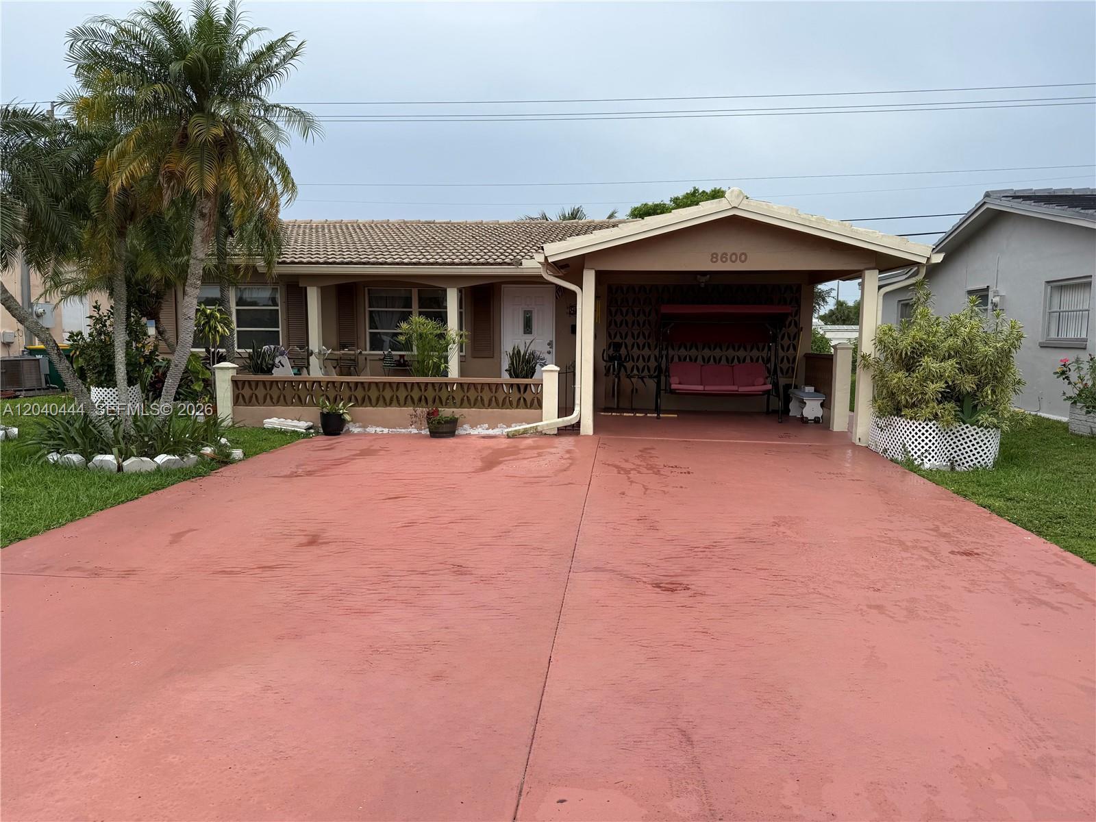 8600 NW 57th Ct, Tamarac FL 33321 photo 2