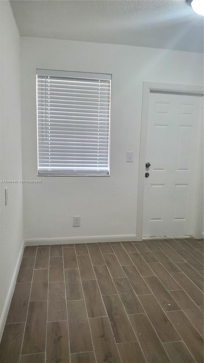 905 SW 4th Ter, Hallandale Beach FL 33009