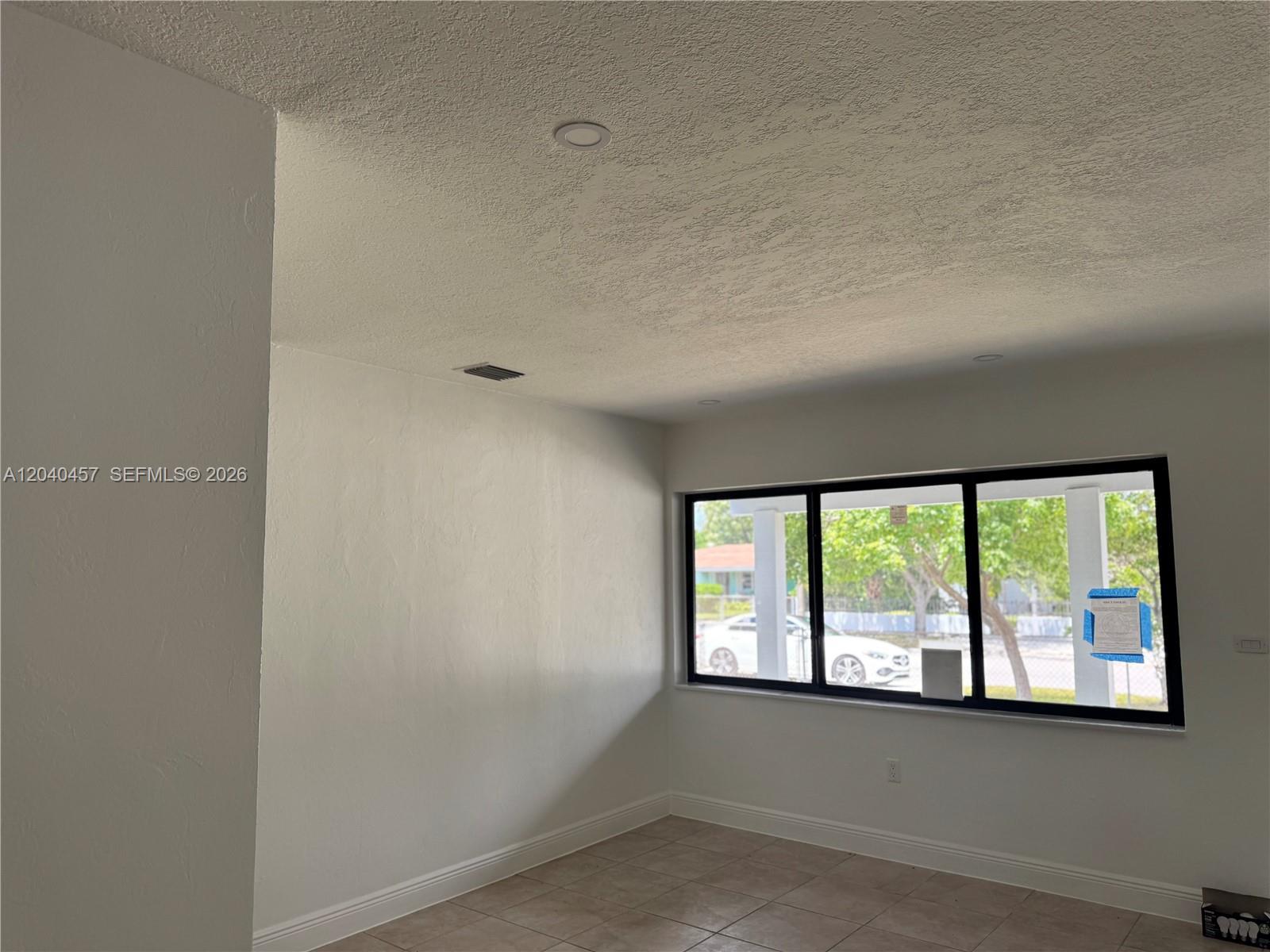 Hialeah, FL 33010 photo 3