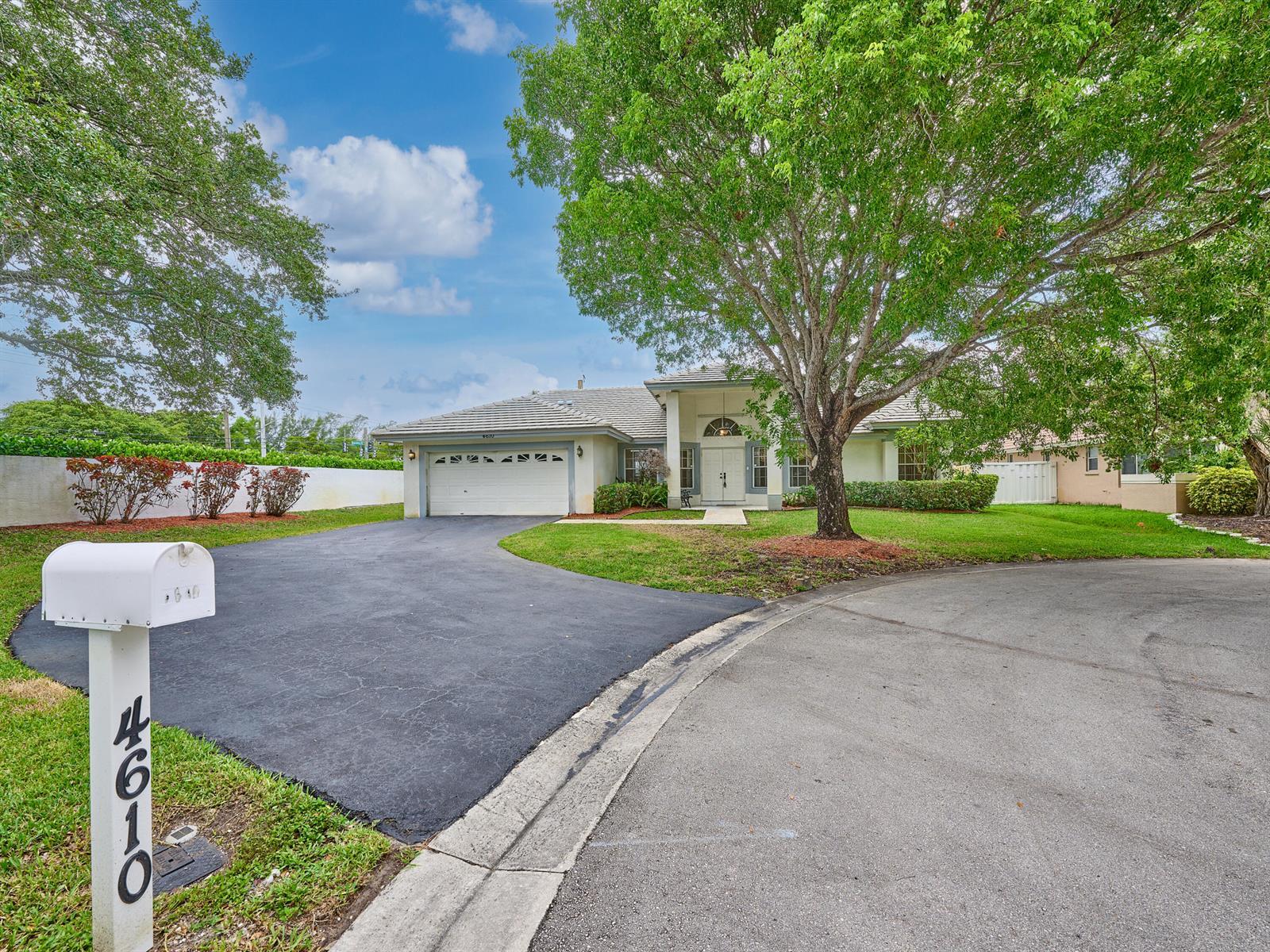 4610 NW 100th Way, Coral Springs FL 33076 photo 4