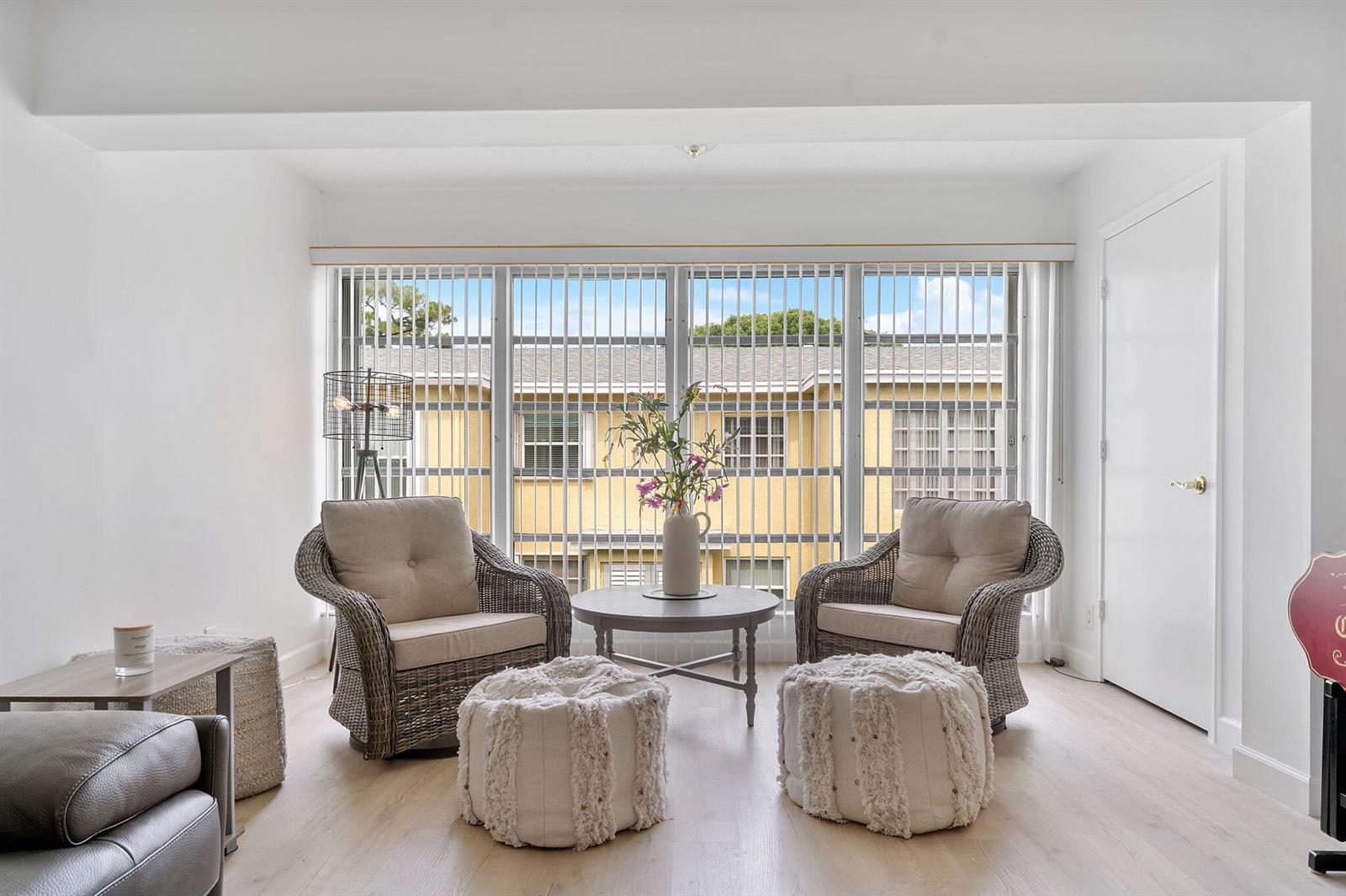 1110 Boxwood Drive # 202, Delray Beach FL 33445 photo 4