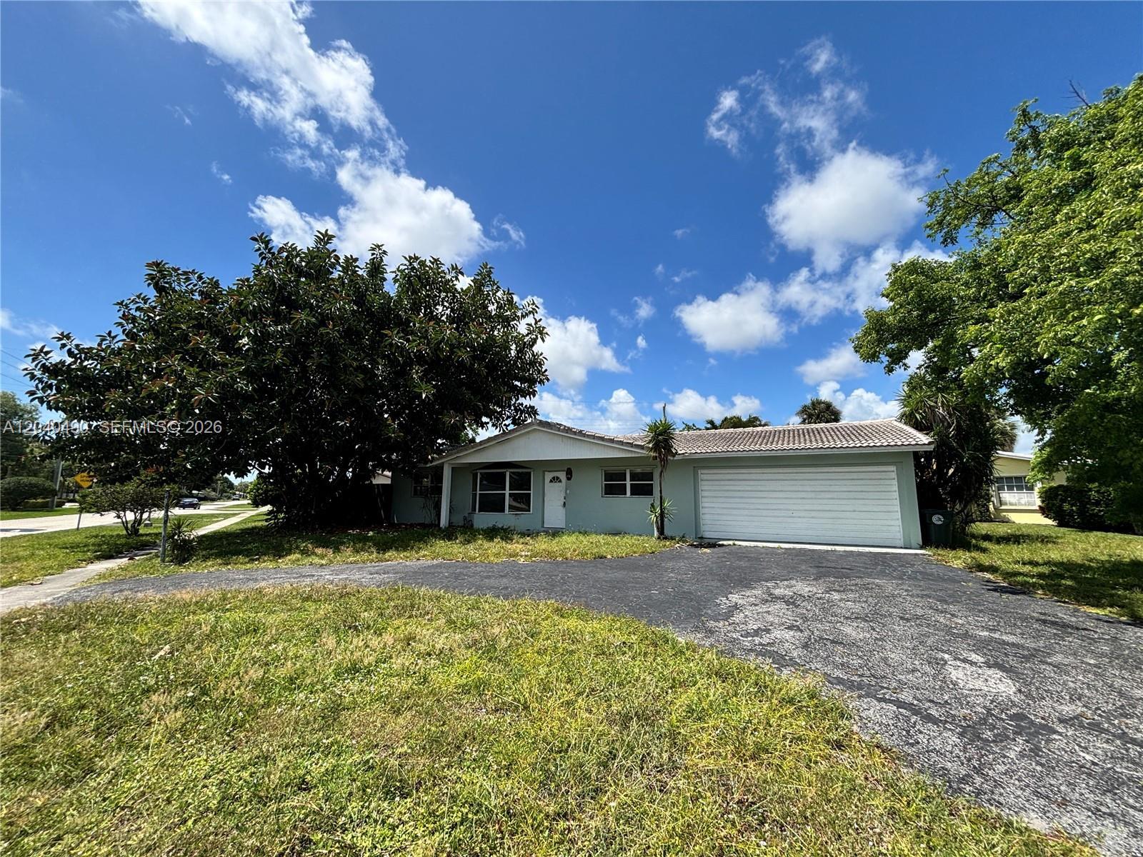 4300 NW 9th Ct, Coconut Creek FL 33066