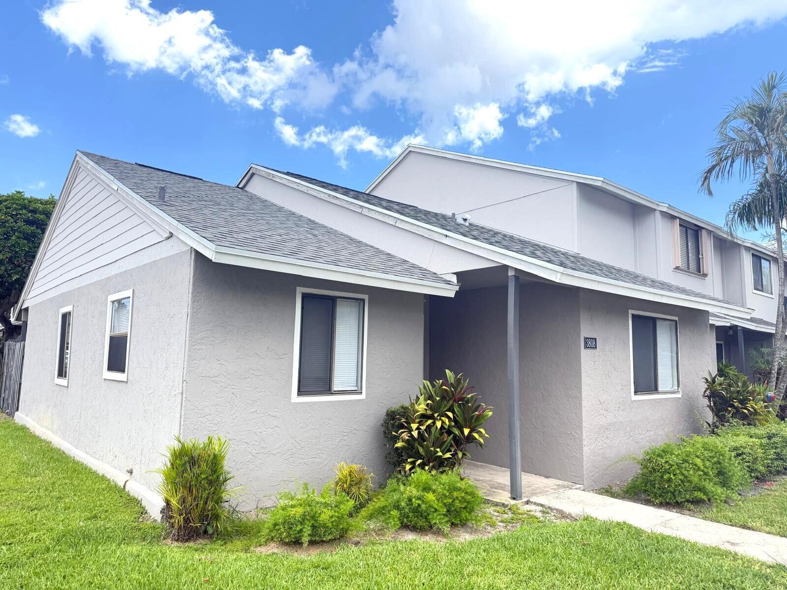 3808 Inlet Circle # 3808, FL 33463 photo 2