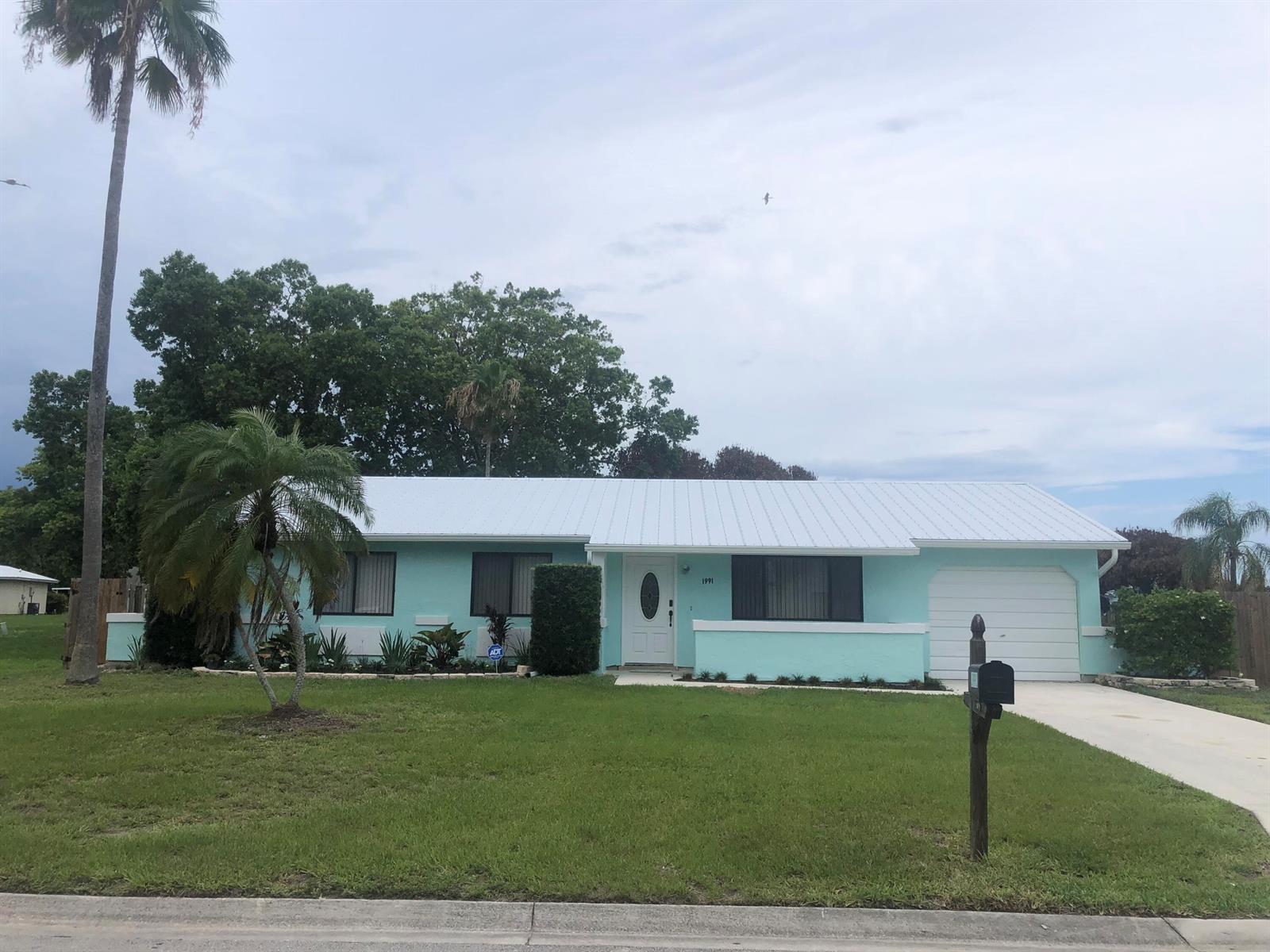 1991 SE West Dunbrooke Circle, Port St. Lucie FL 34952
