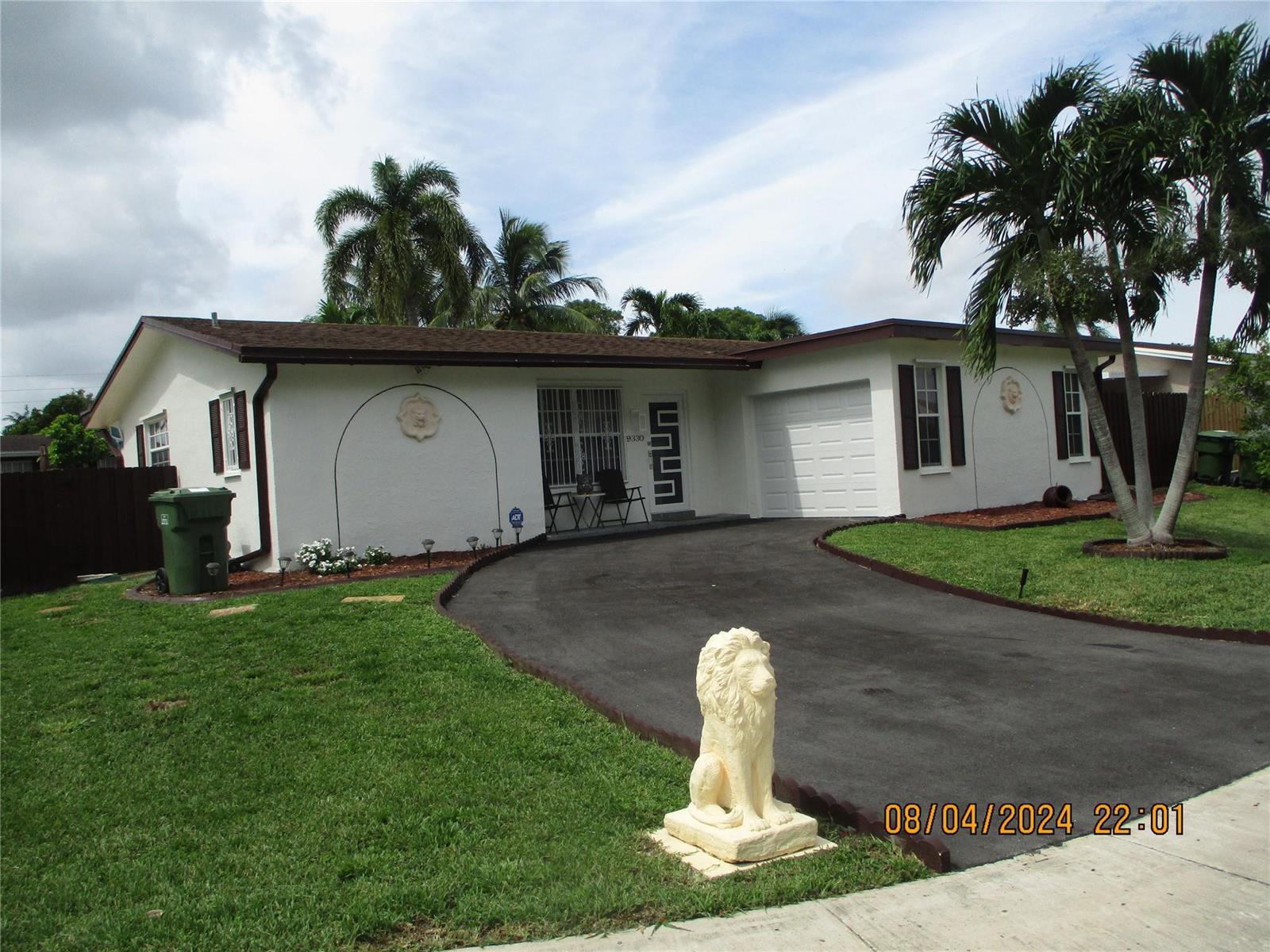 9330 NW 10th Street, Pembroke Pines FL 33024
