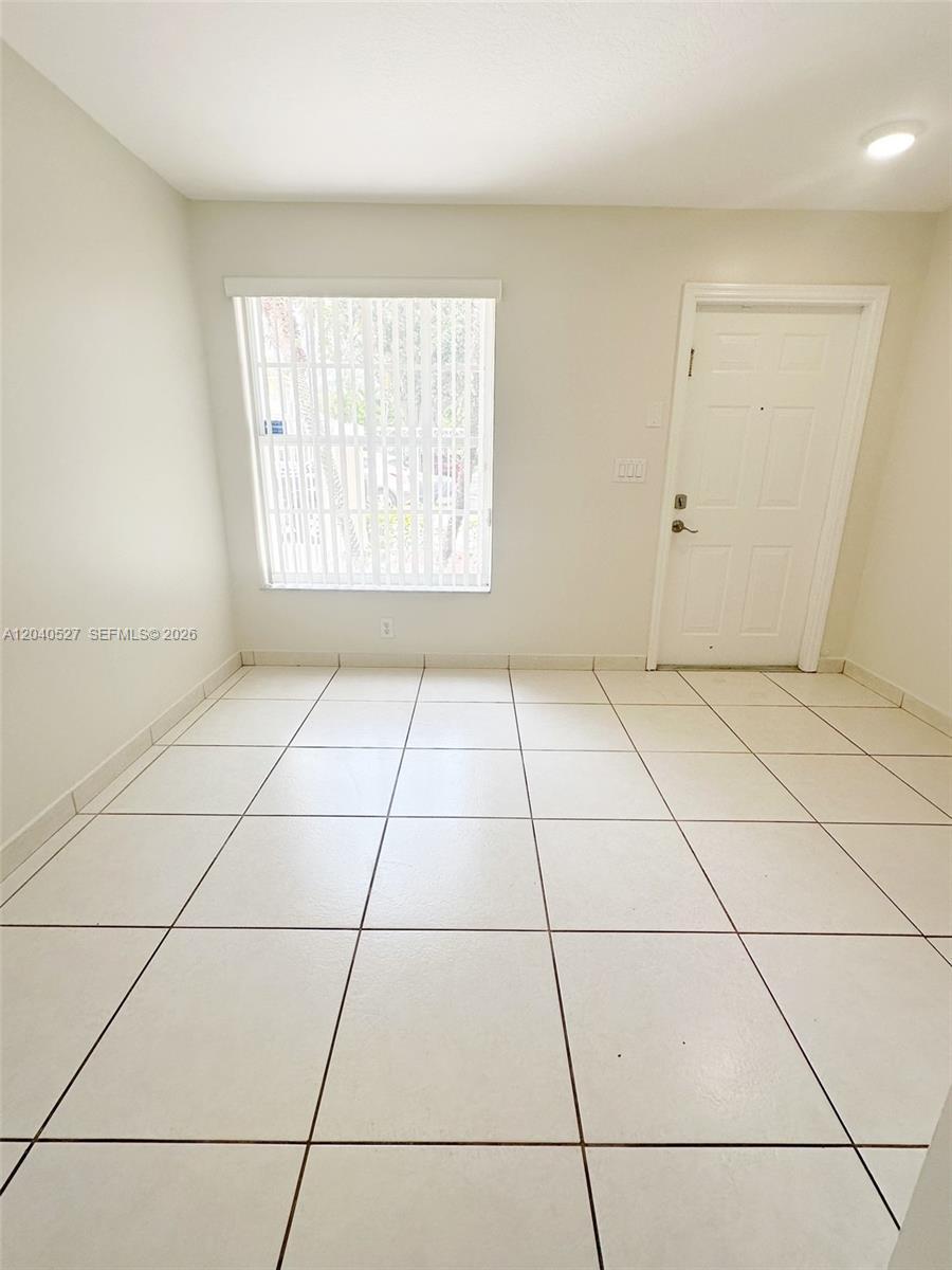 2150 NW 171st Ter, Pembroke Pines FL 33028 photo 3